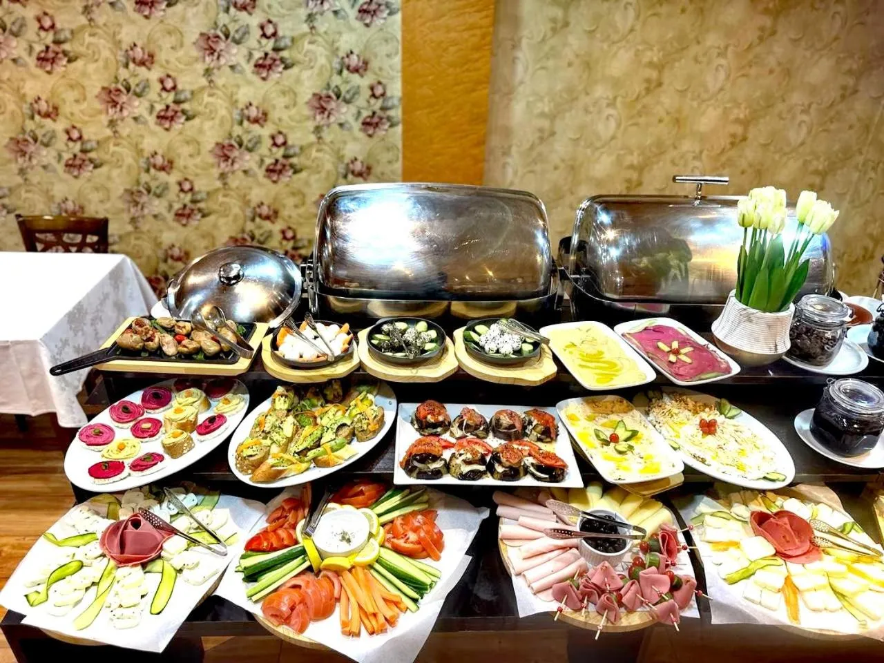 Buffet breakfast in King Suites Hotel