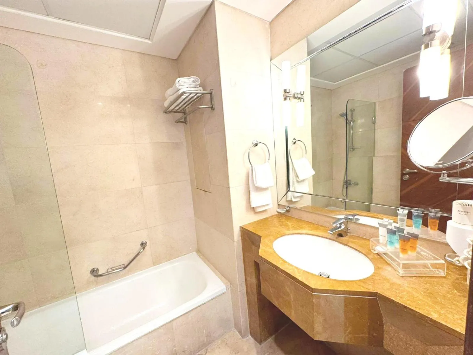 Bathroom in King Suites Hotel