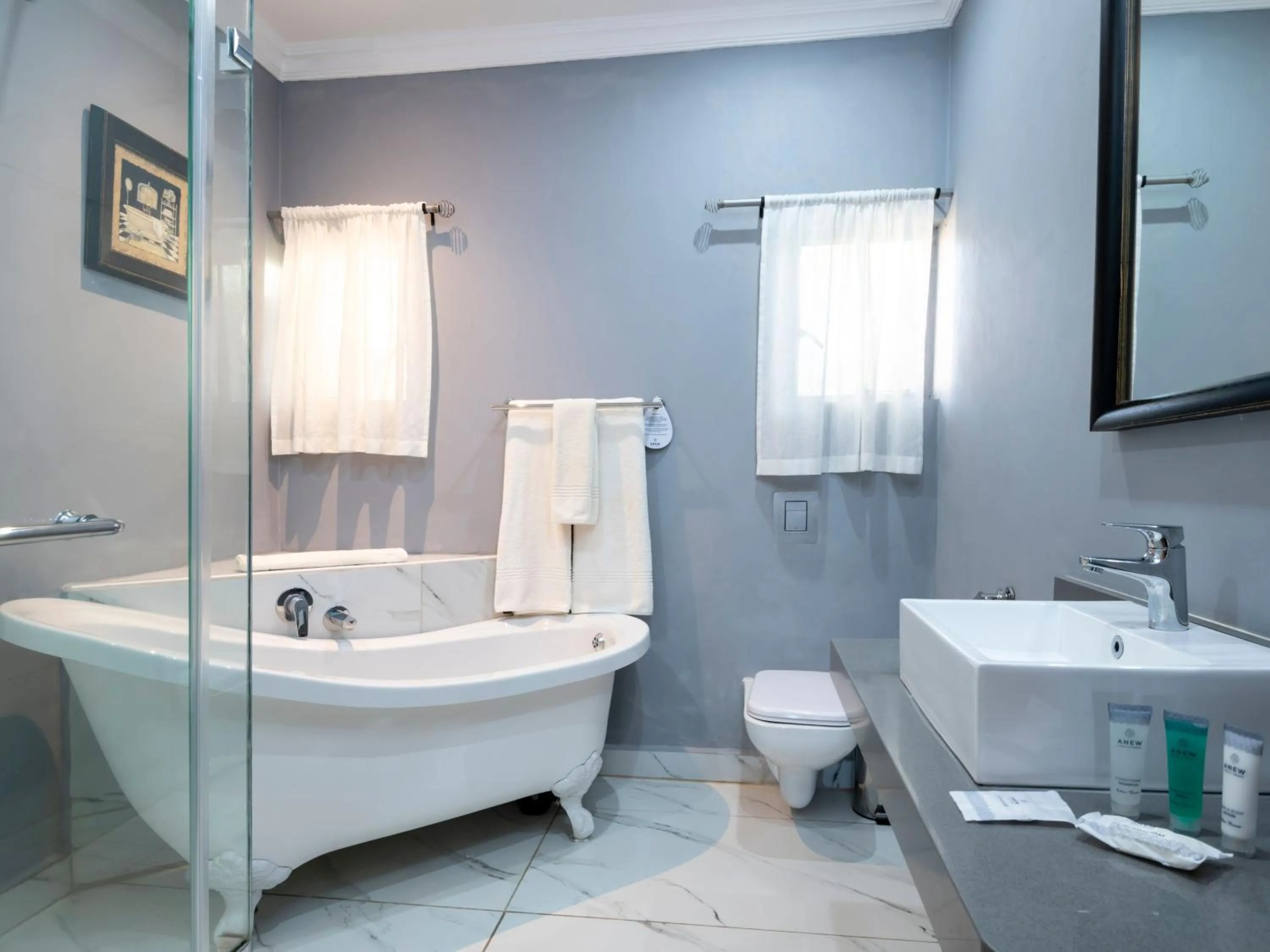 Shower in ANEW Resort Ingeli Forest Kokstad