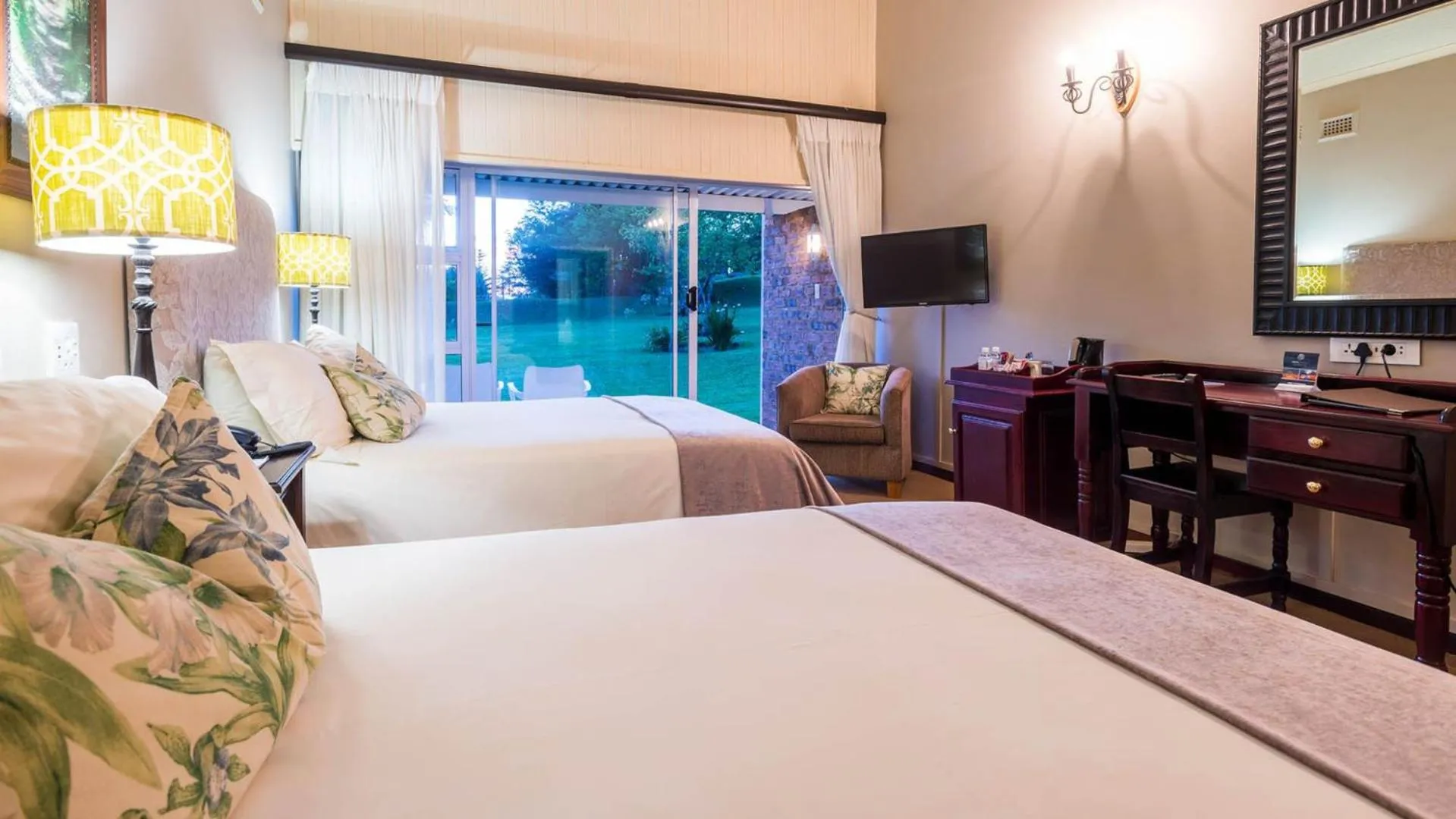 Bed in ANEW Resort Ingeli Forest Kokstad