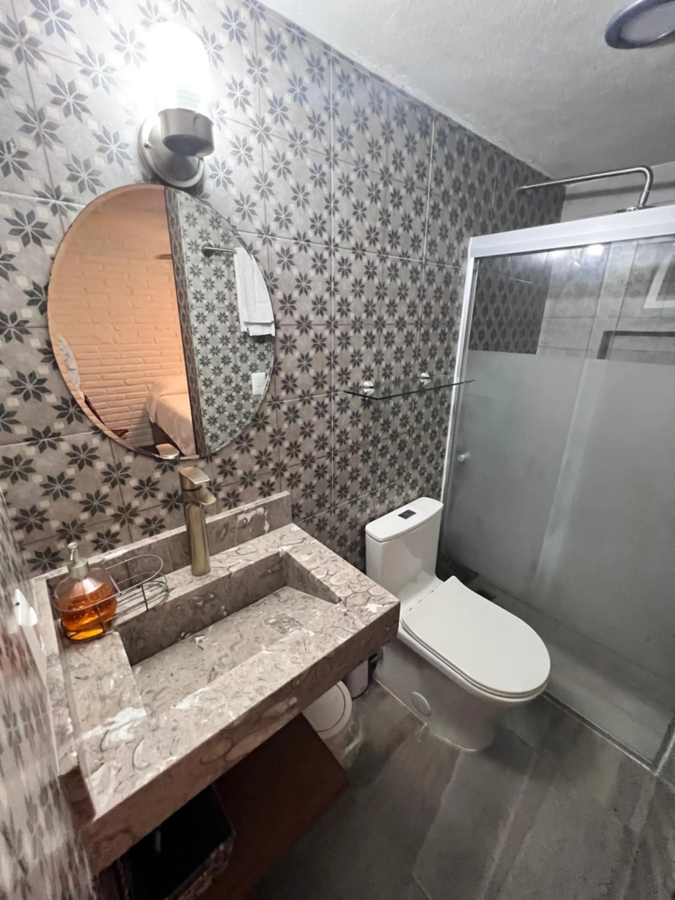 Shower in Hosteleria Casa Margarita