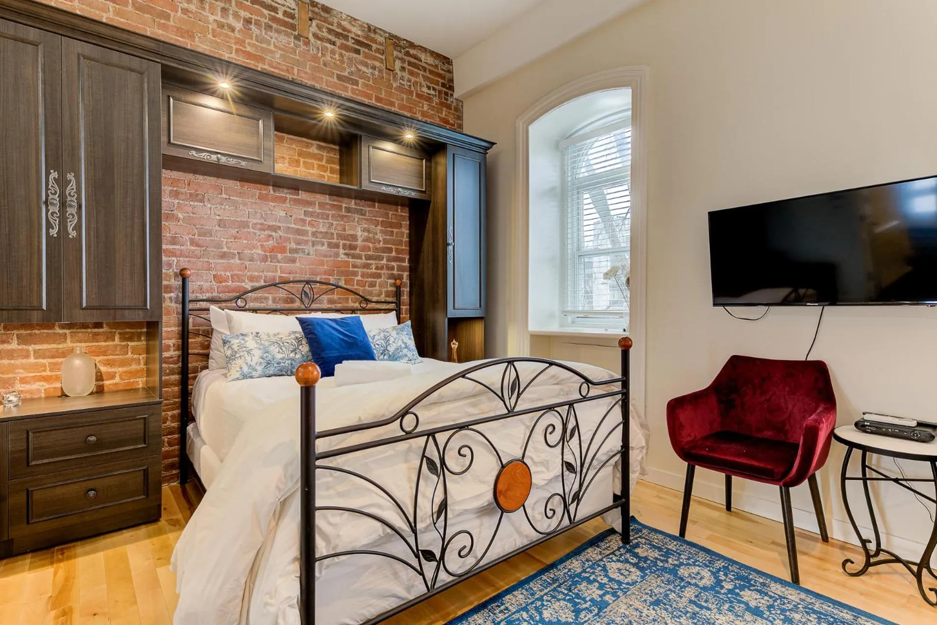 Bed in Le 555 Grande allée