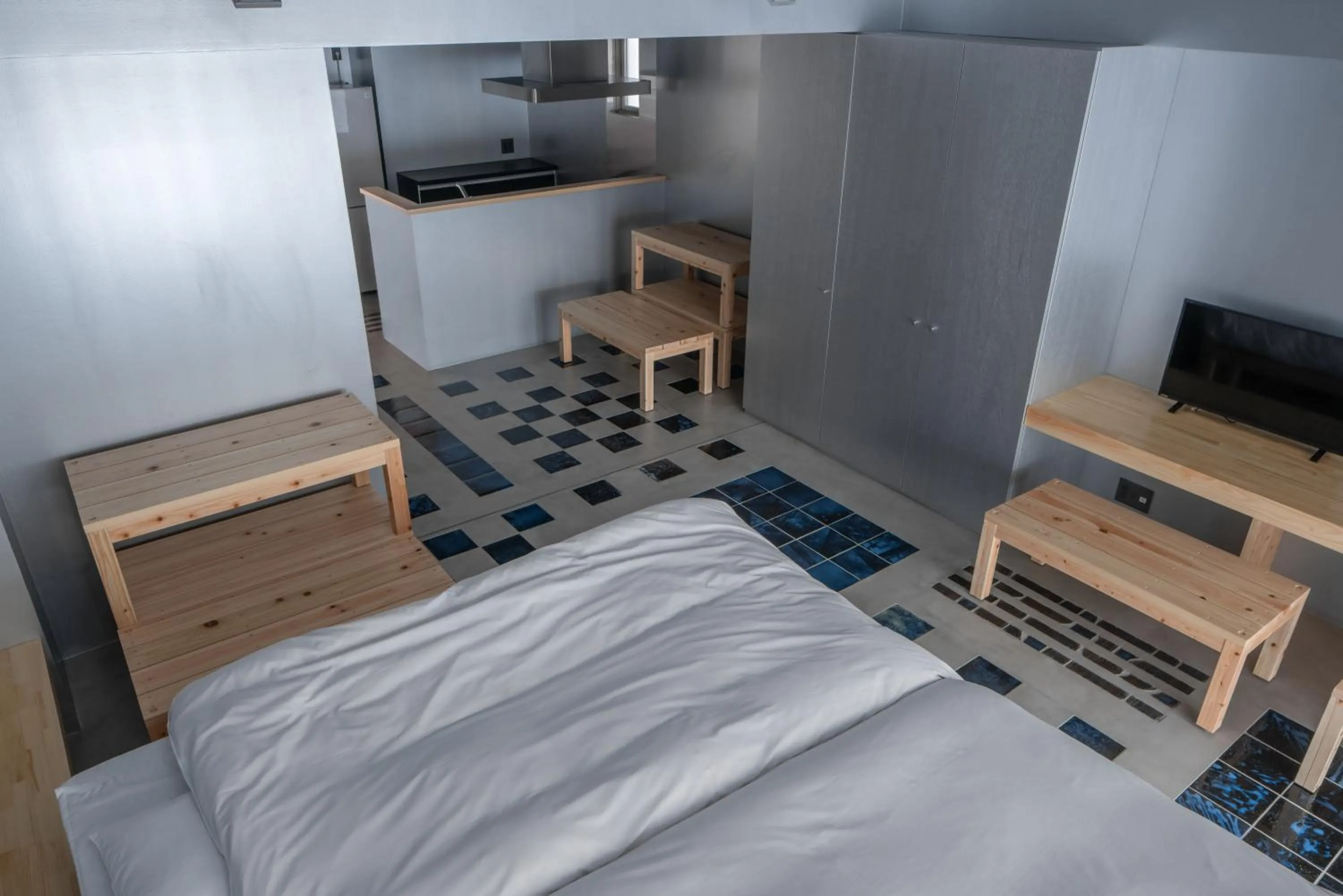 Bed in Seven Stories