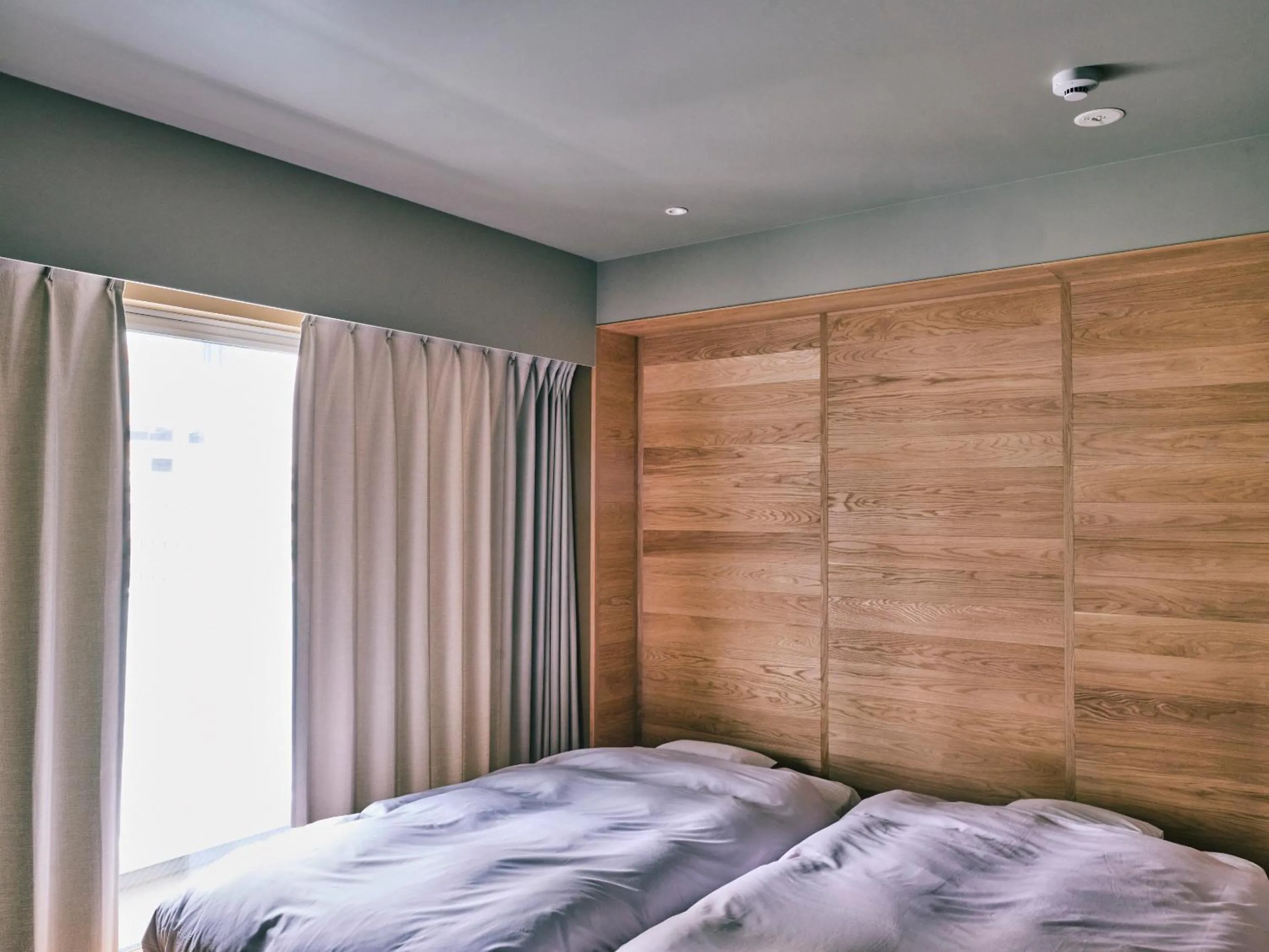 Bed in Seven Stories