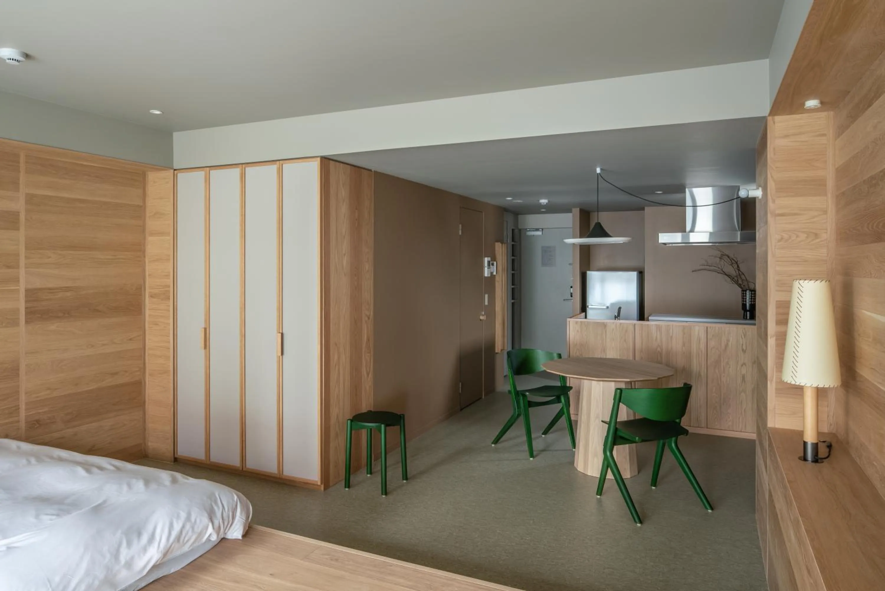 Bed in Seven Stories