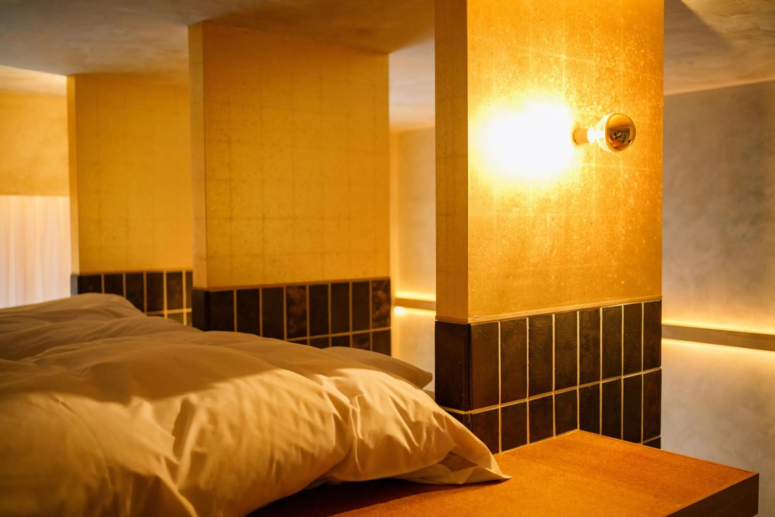 Bed in Seven Stories