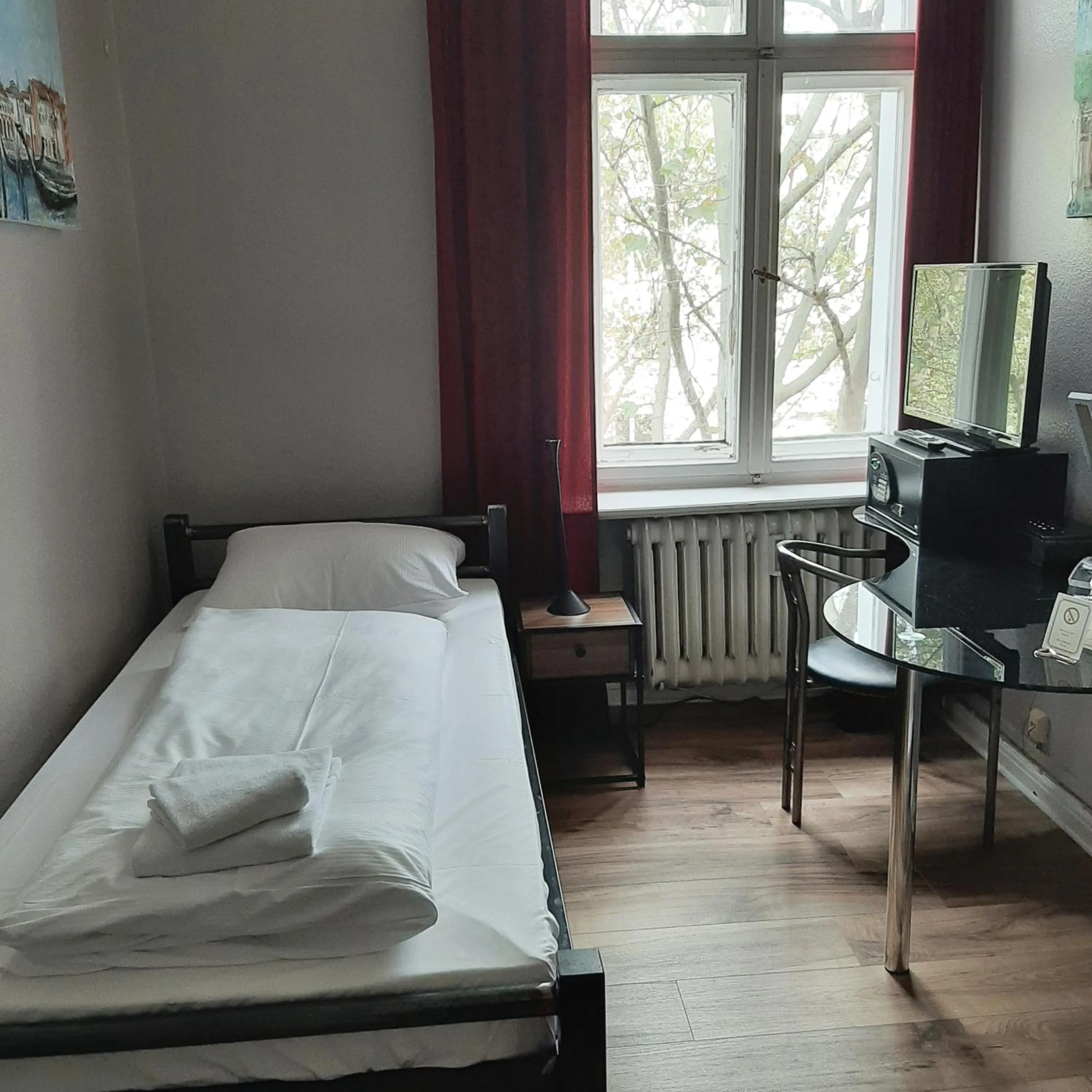 Bed in ArtHotel Connection