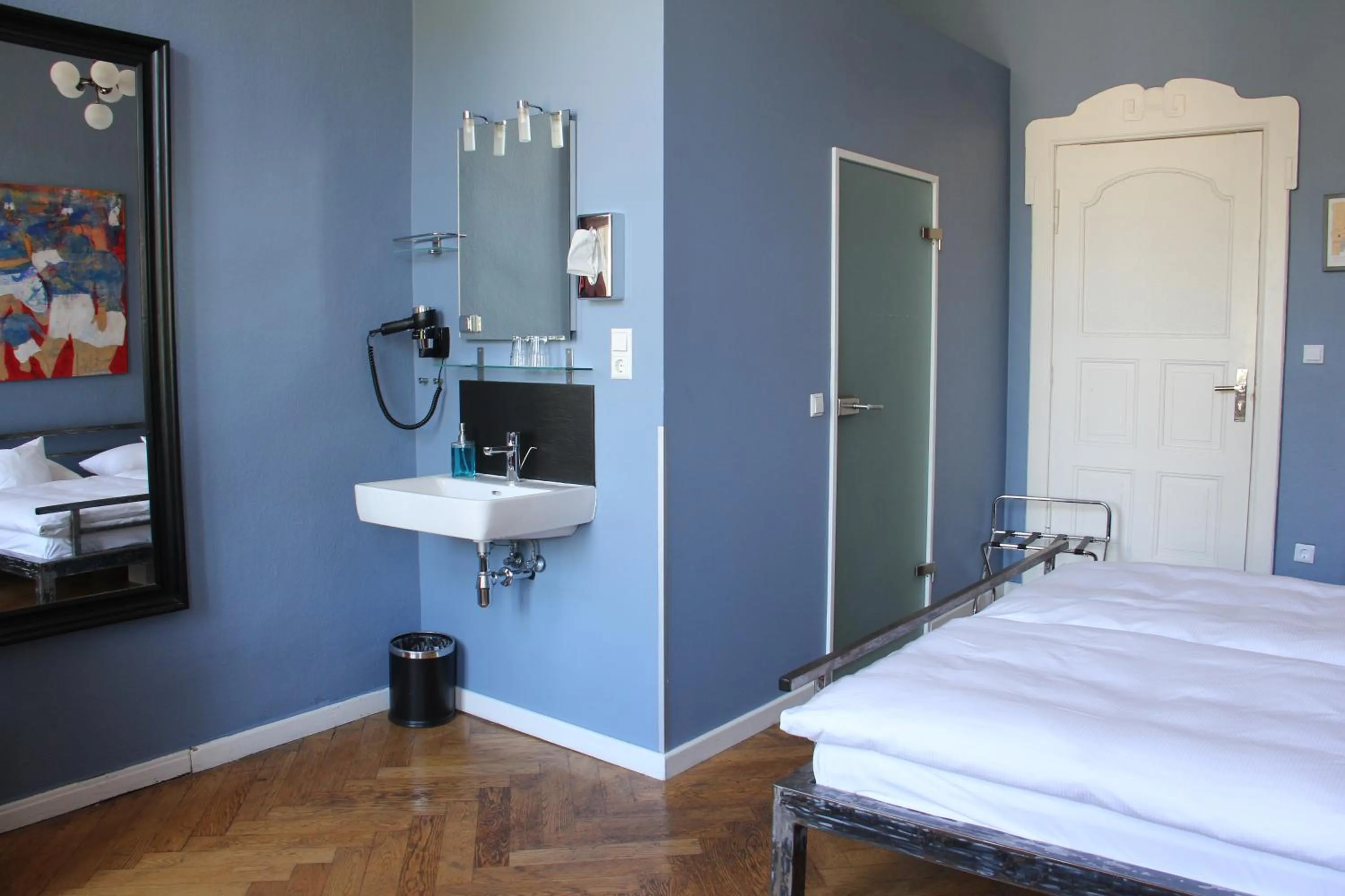 Bedroom in ArtHotel Connection