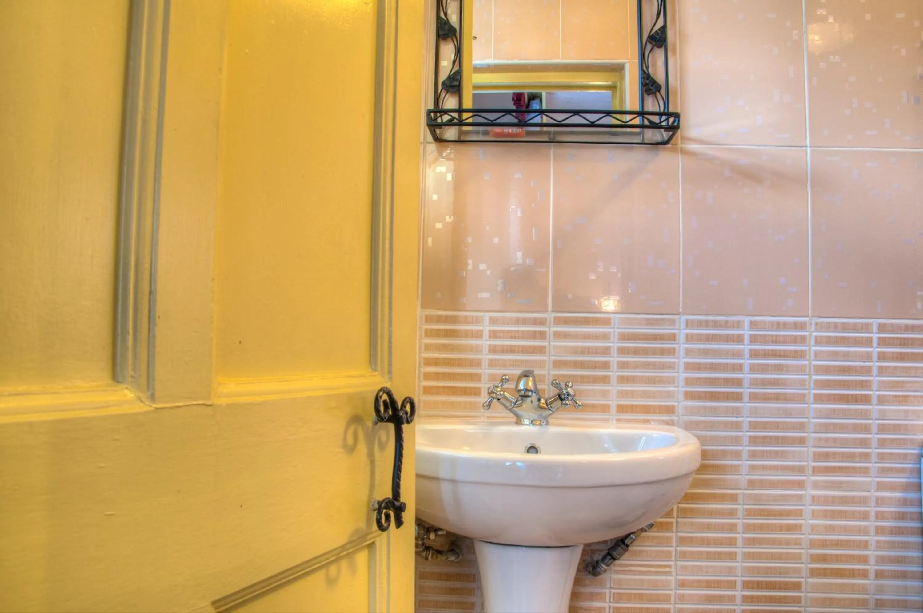 Bathroom in Kahama Hotel Nairobi