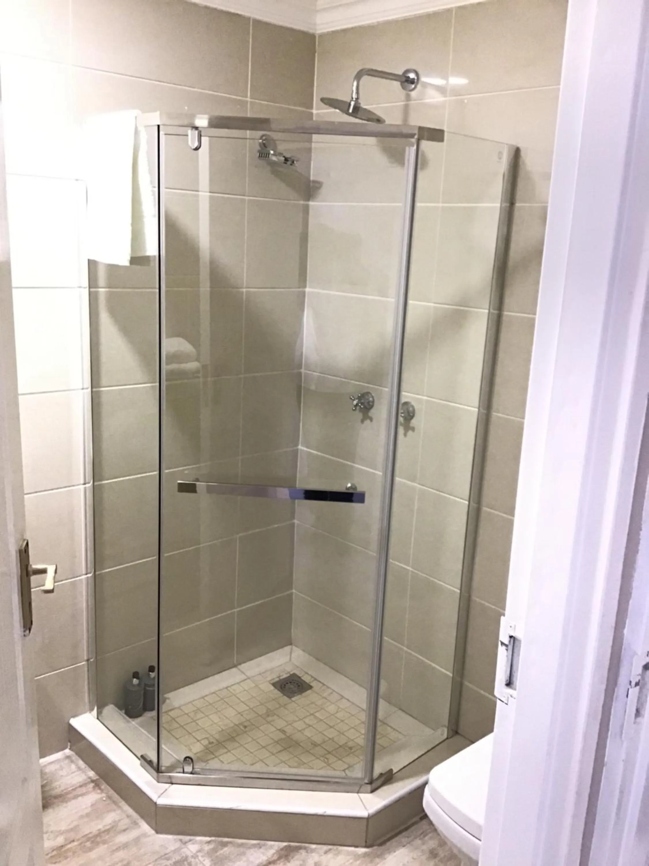 Shower in The Capital Guest House