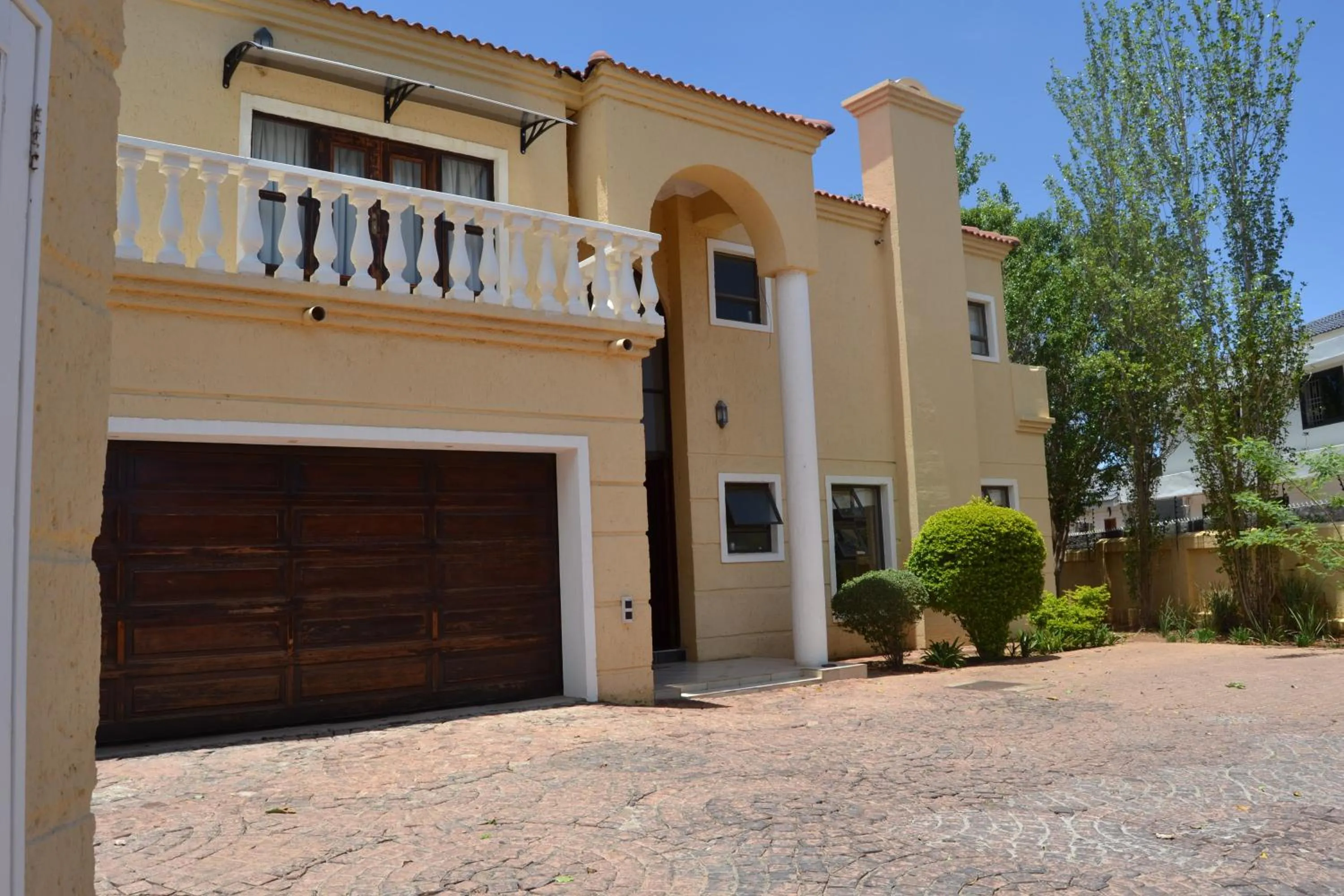 Facade/entrance in The Capital Guest House