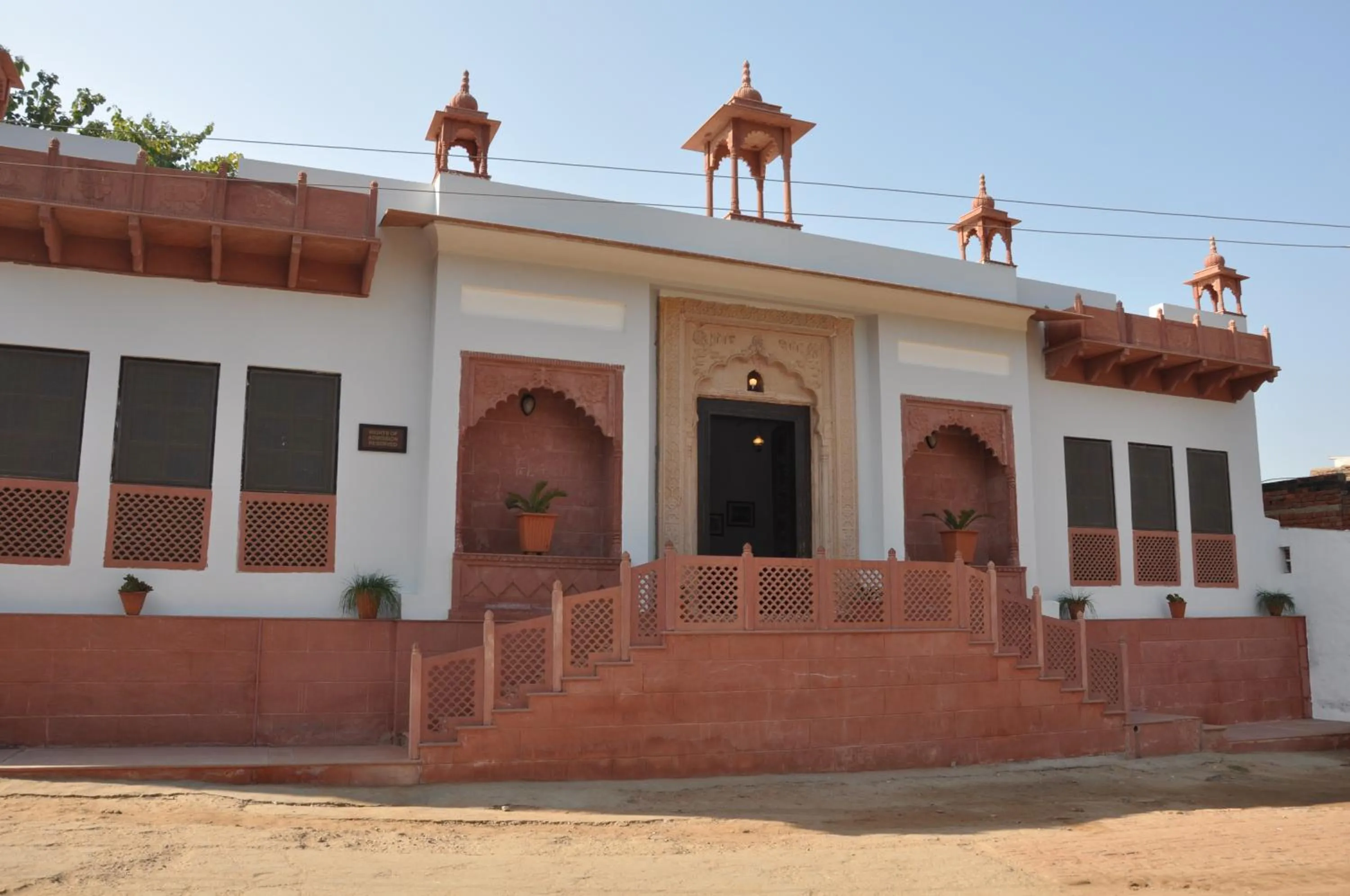 Facade/entrance in Amritara Chandra Mahal Haveli, Bharatpur