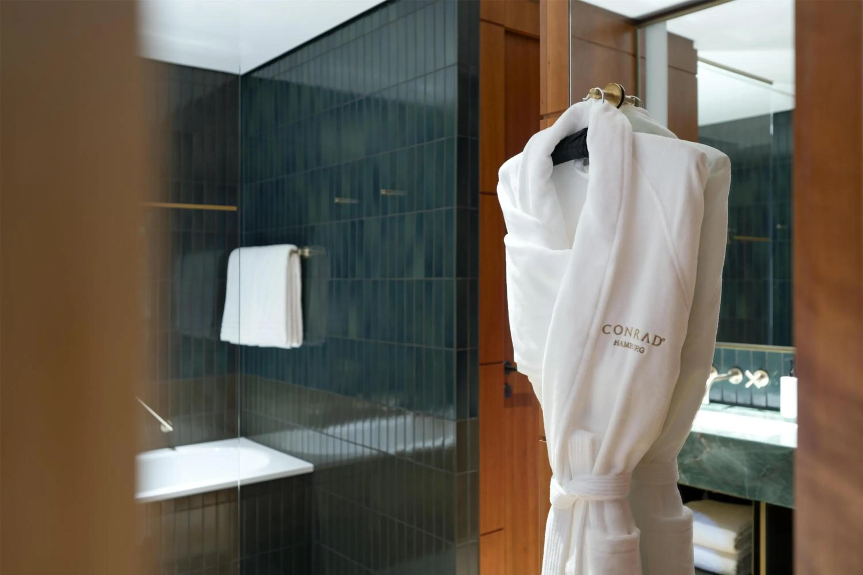 Bathroom in Conrad Hamburg