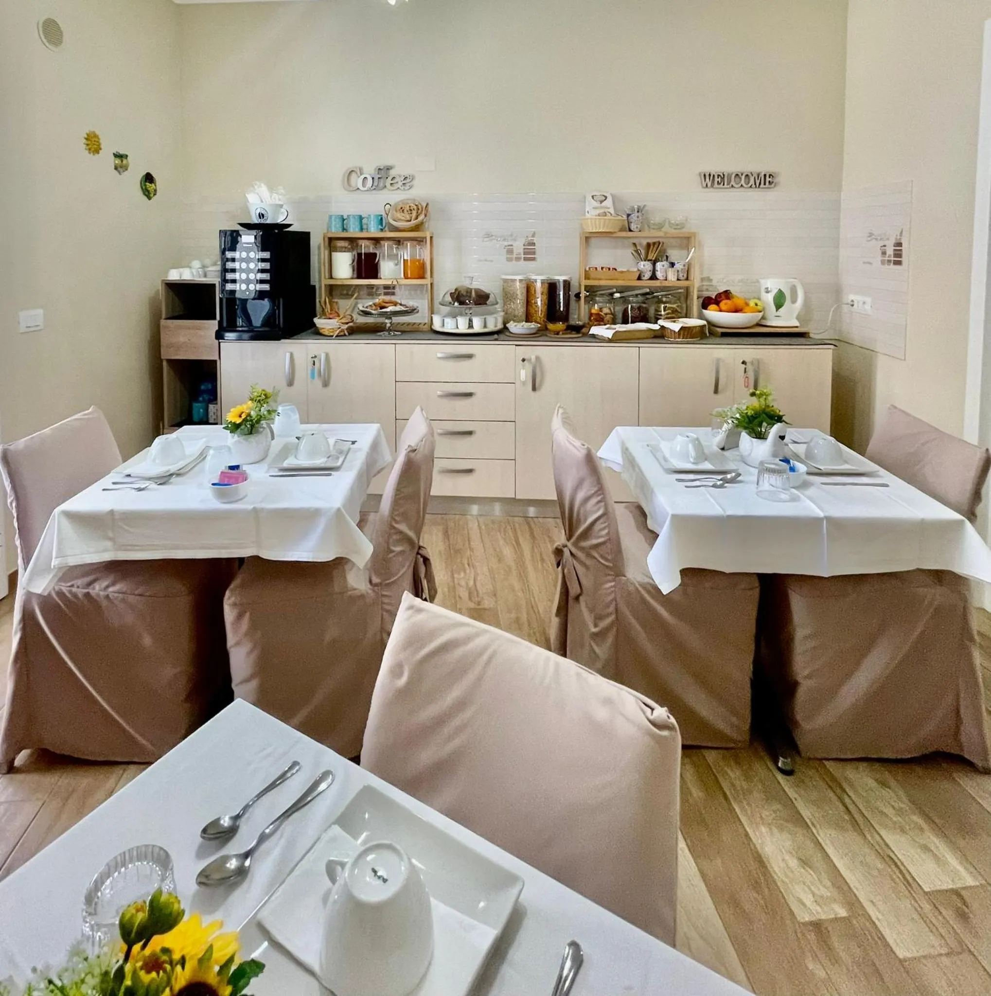 Breakfast in Oasi Perla Del Mare Rooms