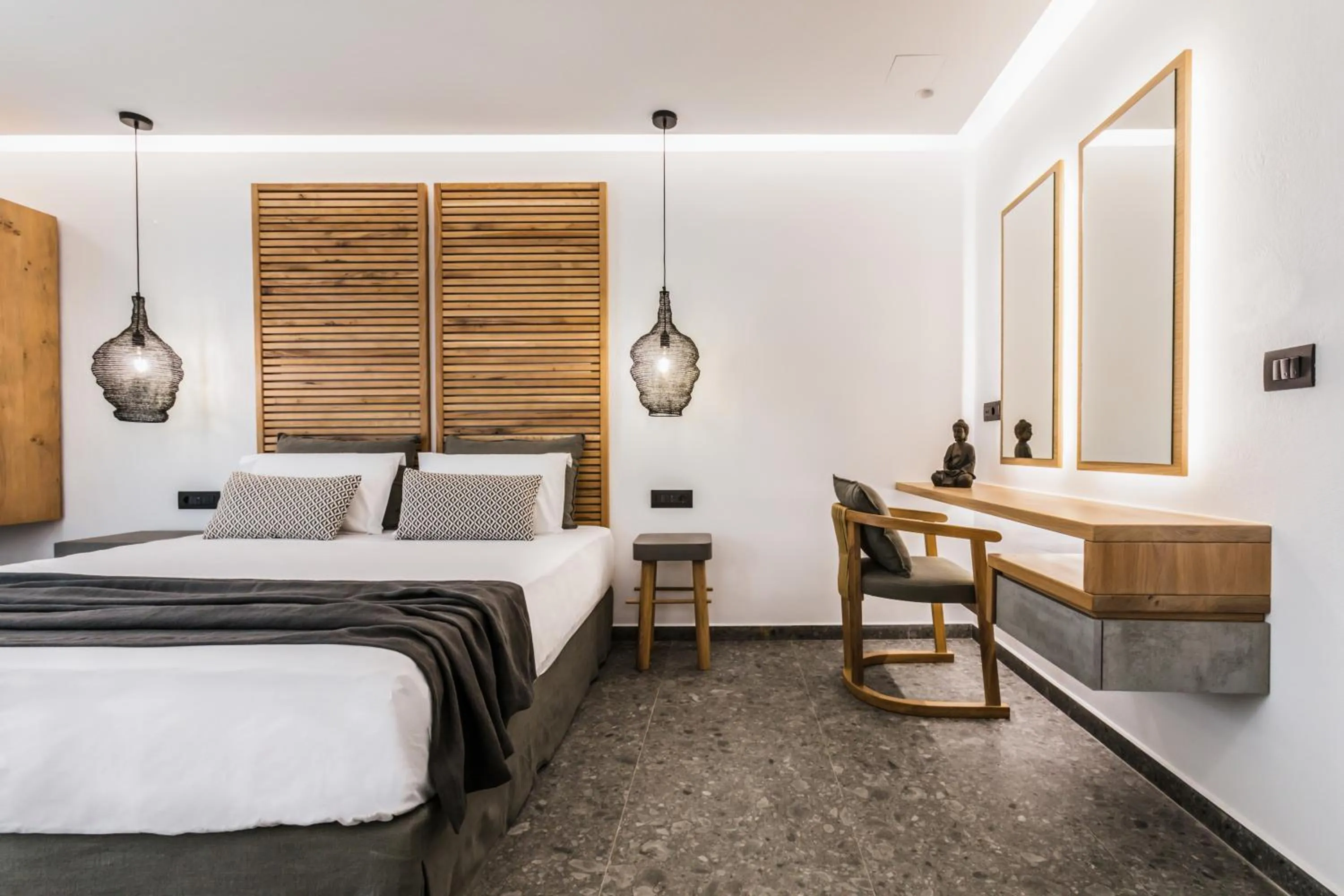 Bed in Naxian Secret