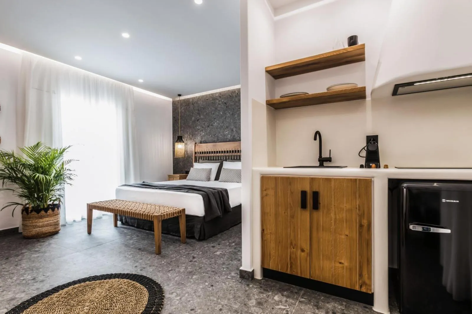 Bed in Naxian Secret