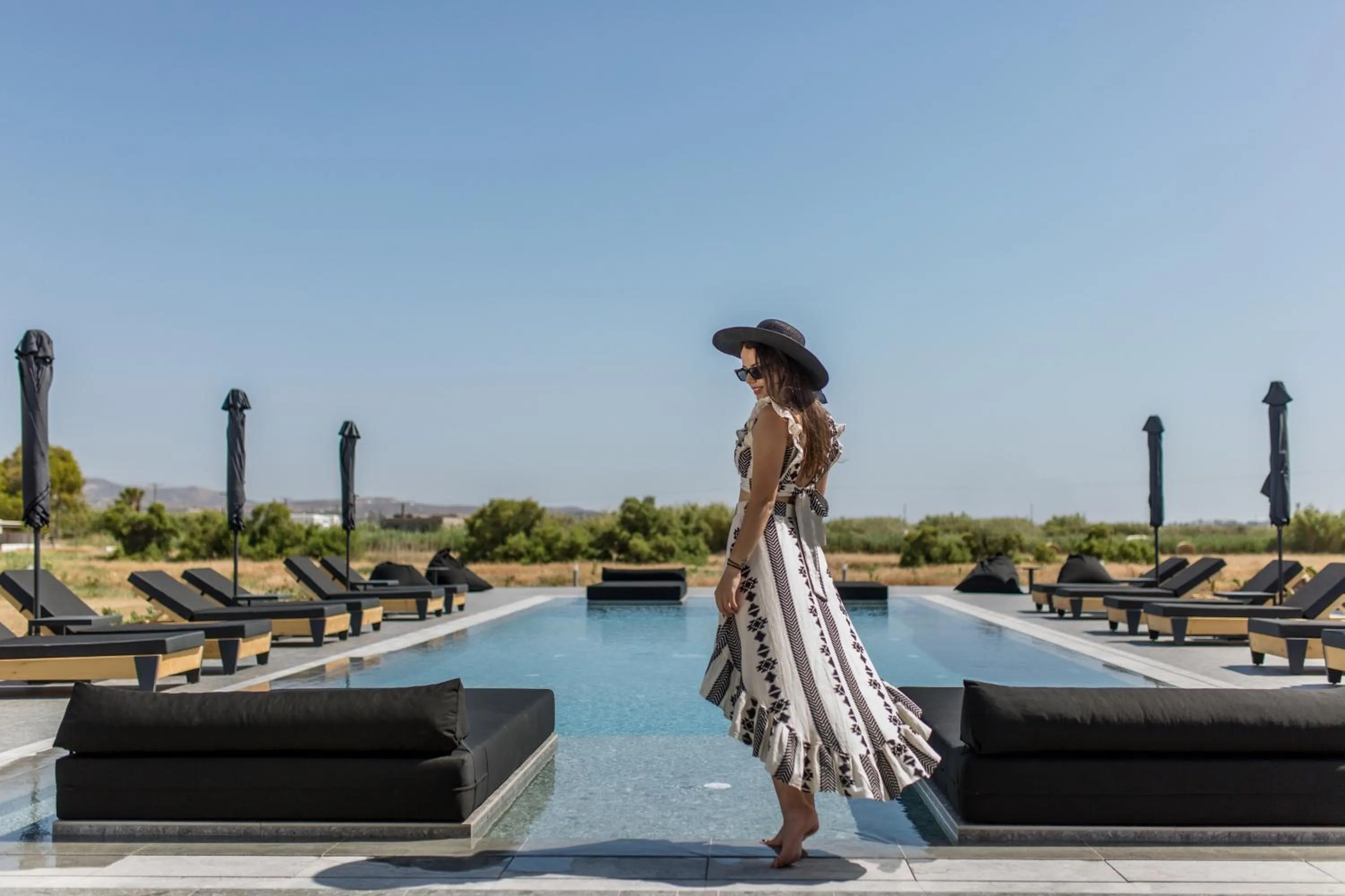 Swimming pool in Naxian Secret