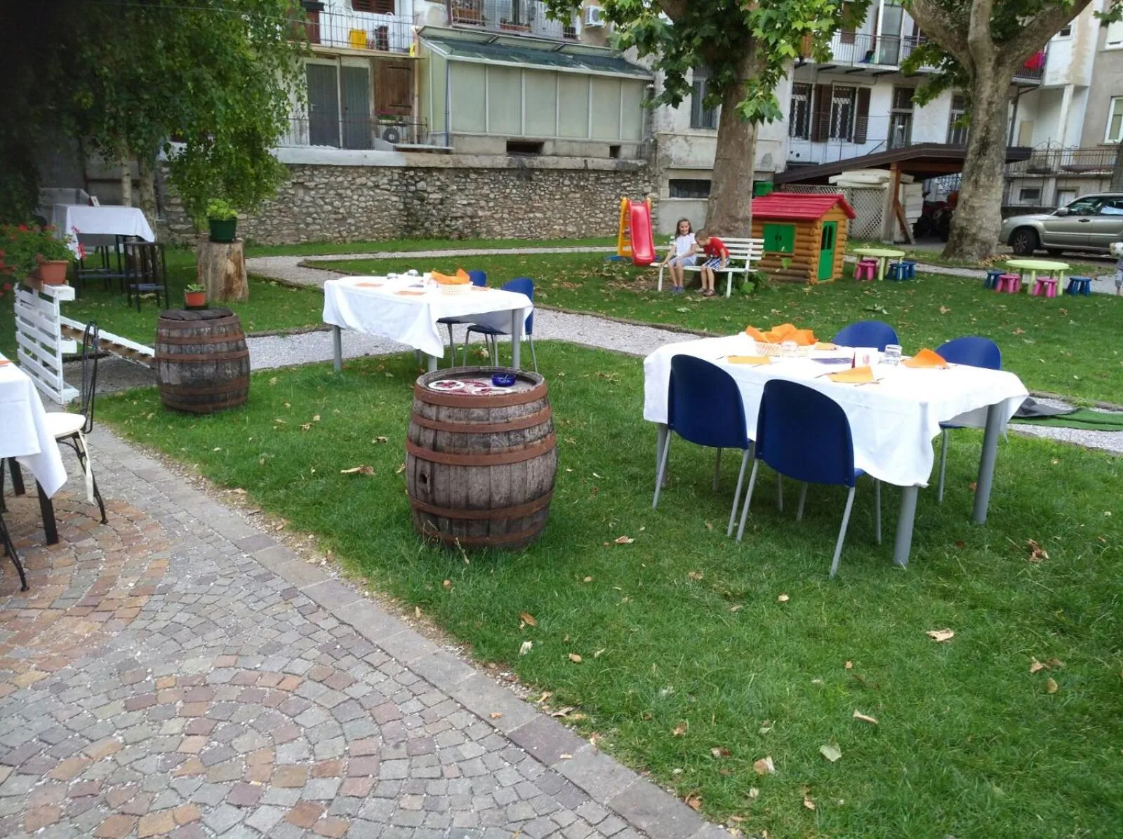 Restaurant/places to eat in Ostello Città di Rovereto