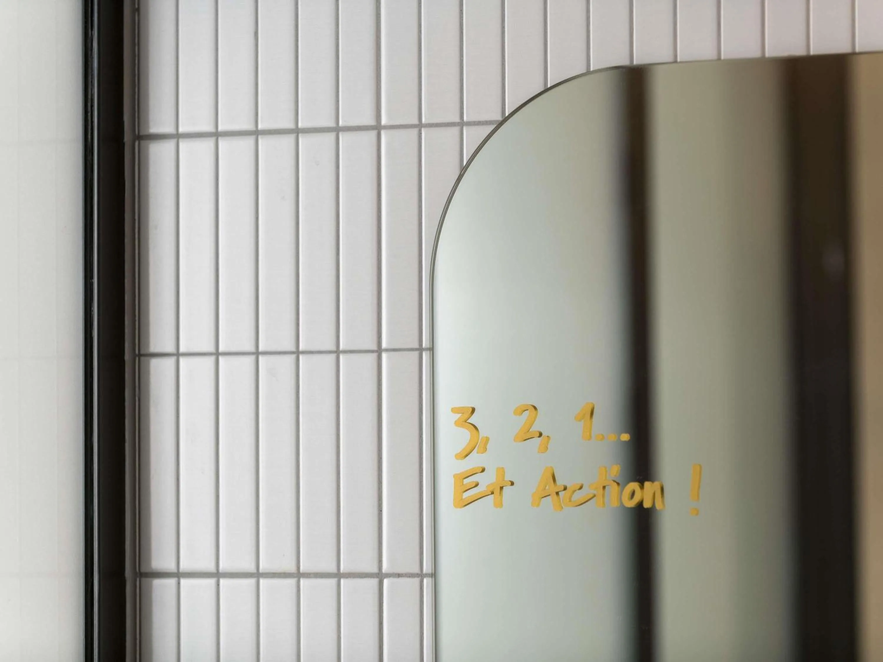 Bedroom in ibis Styles Namur