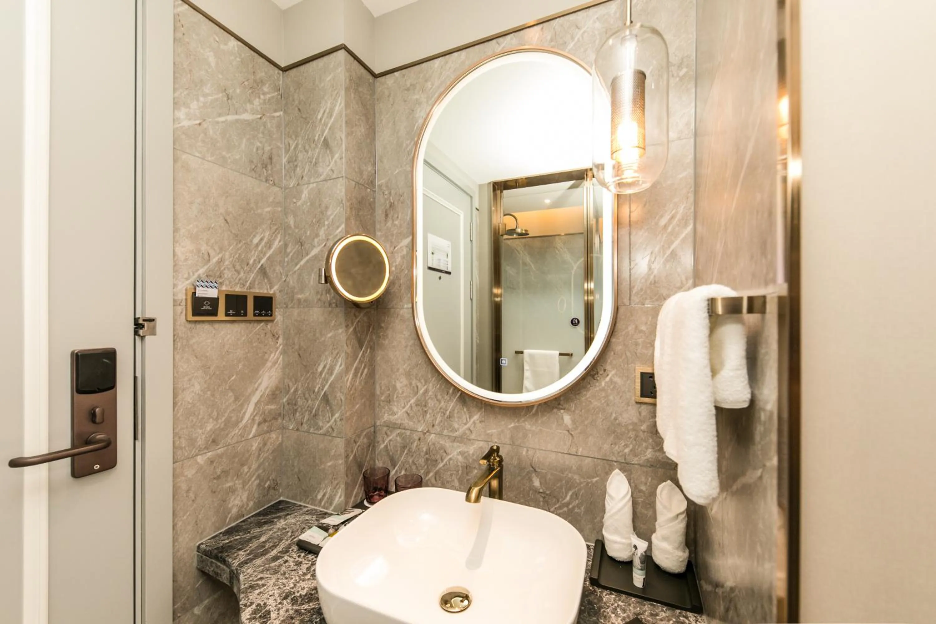 Property building in Mercure Xian City Centre