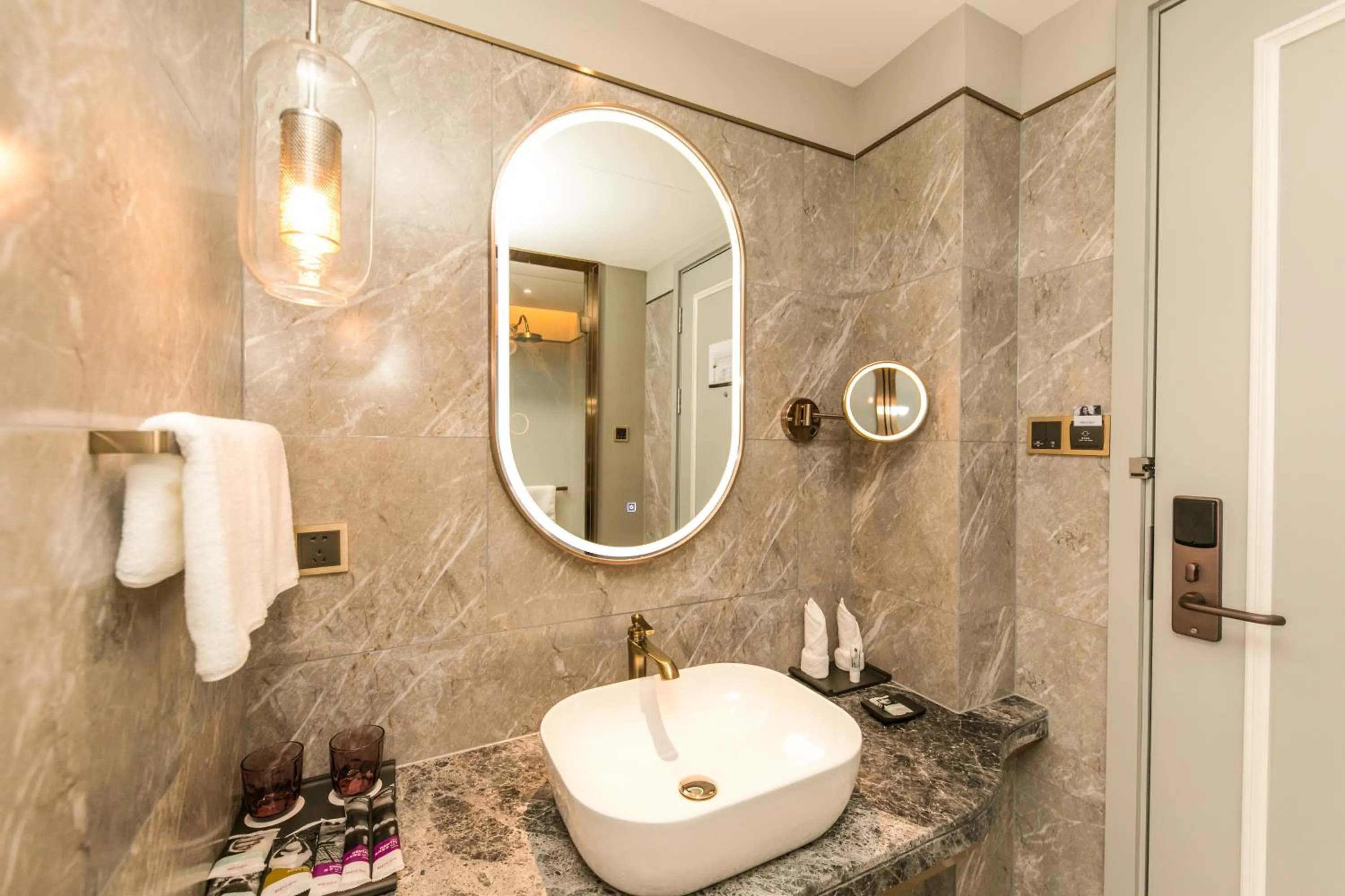 Shower in Mercure Xian City Centre