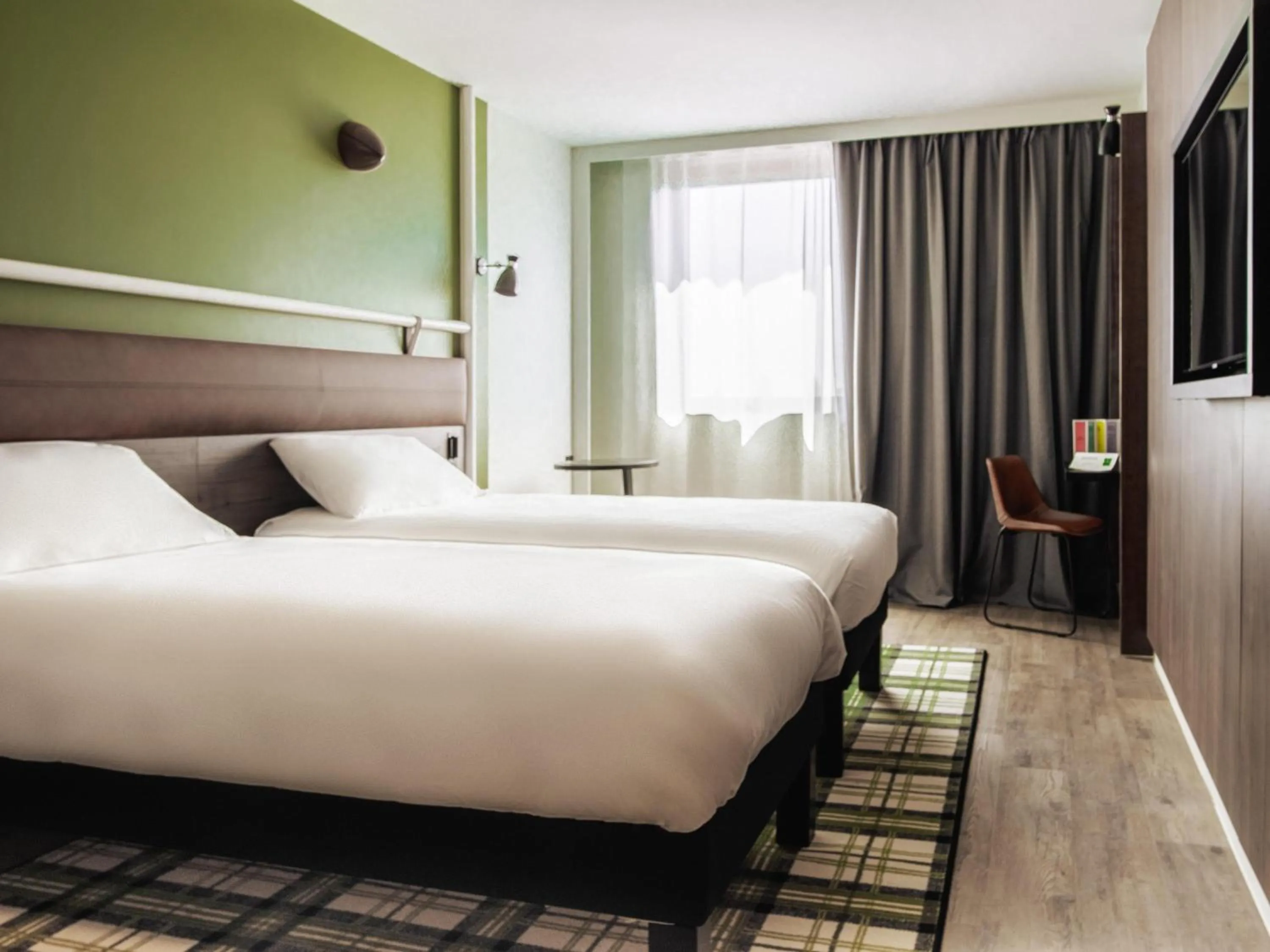 Bedroom, Bed in ibis Styles Castelnaudary