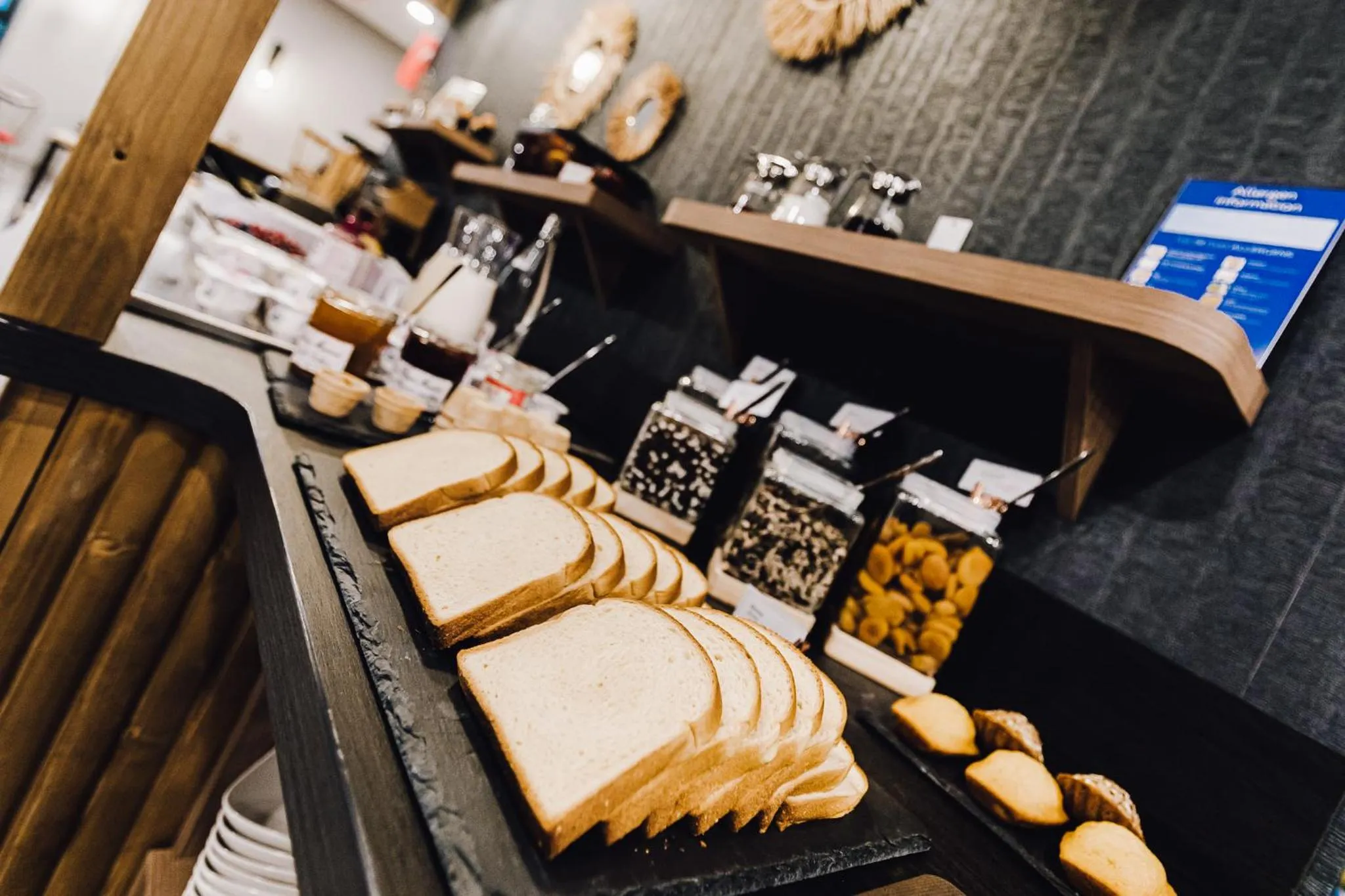 Buffet breakfast in ibis Styles Contres-Cheverny