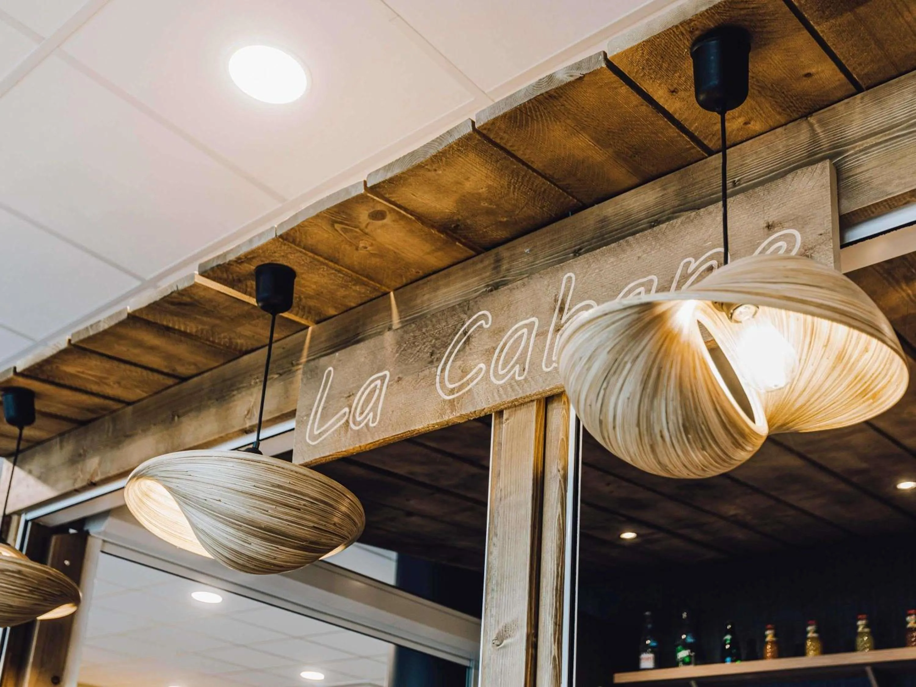 Lounge or bar in ibis Styles Contres-Cheverny