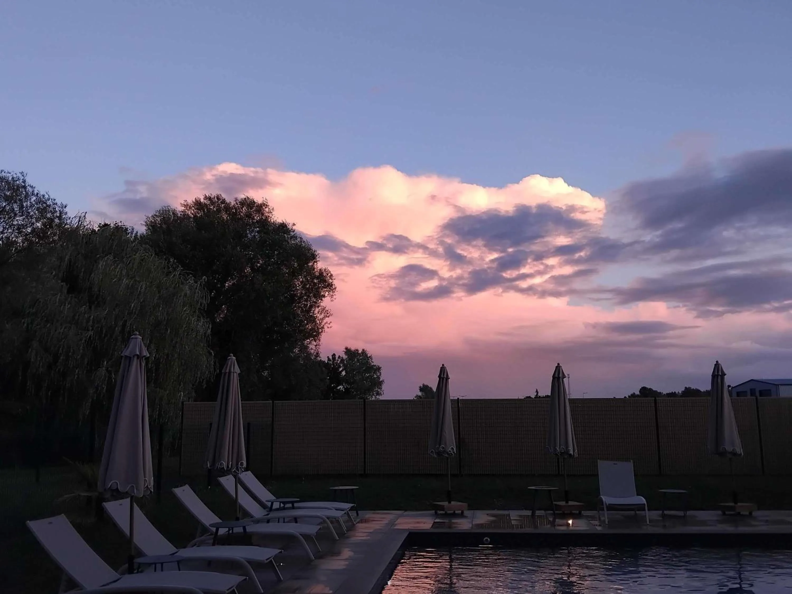 Pool view in ibis Styles Contres-Cheverny