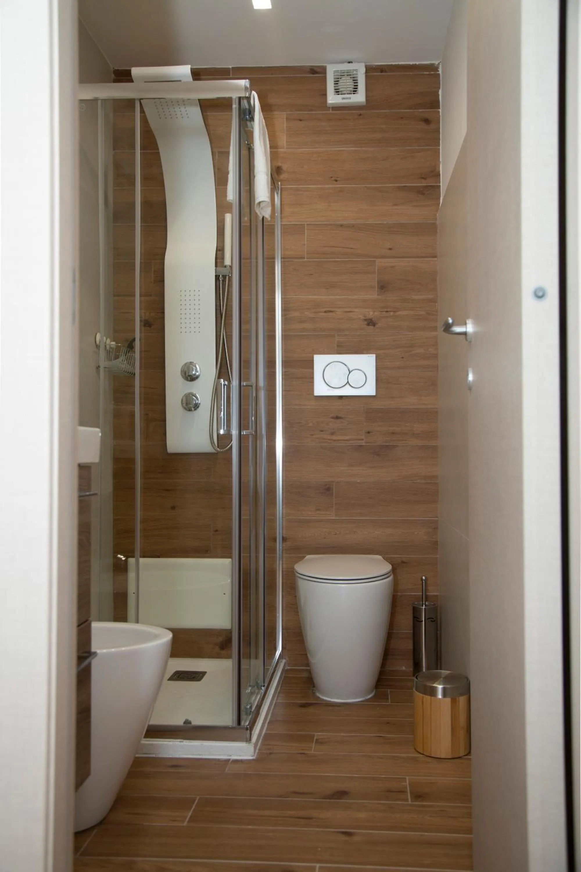 Bathroom in Belvedere 75