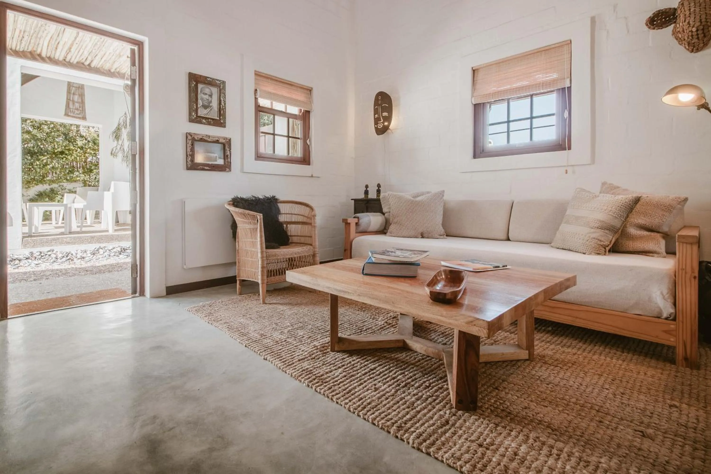 Living room, Bed in Gonana Guesthouse