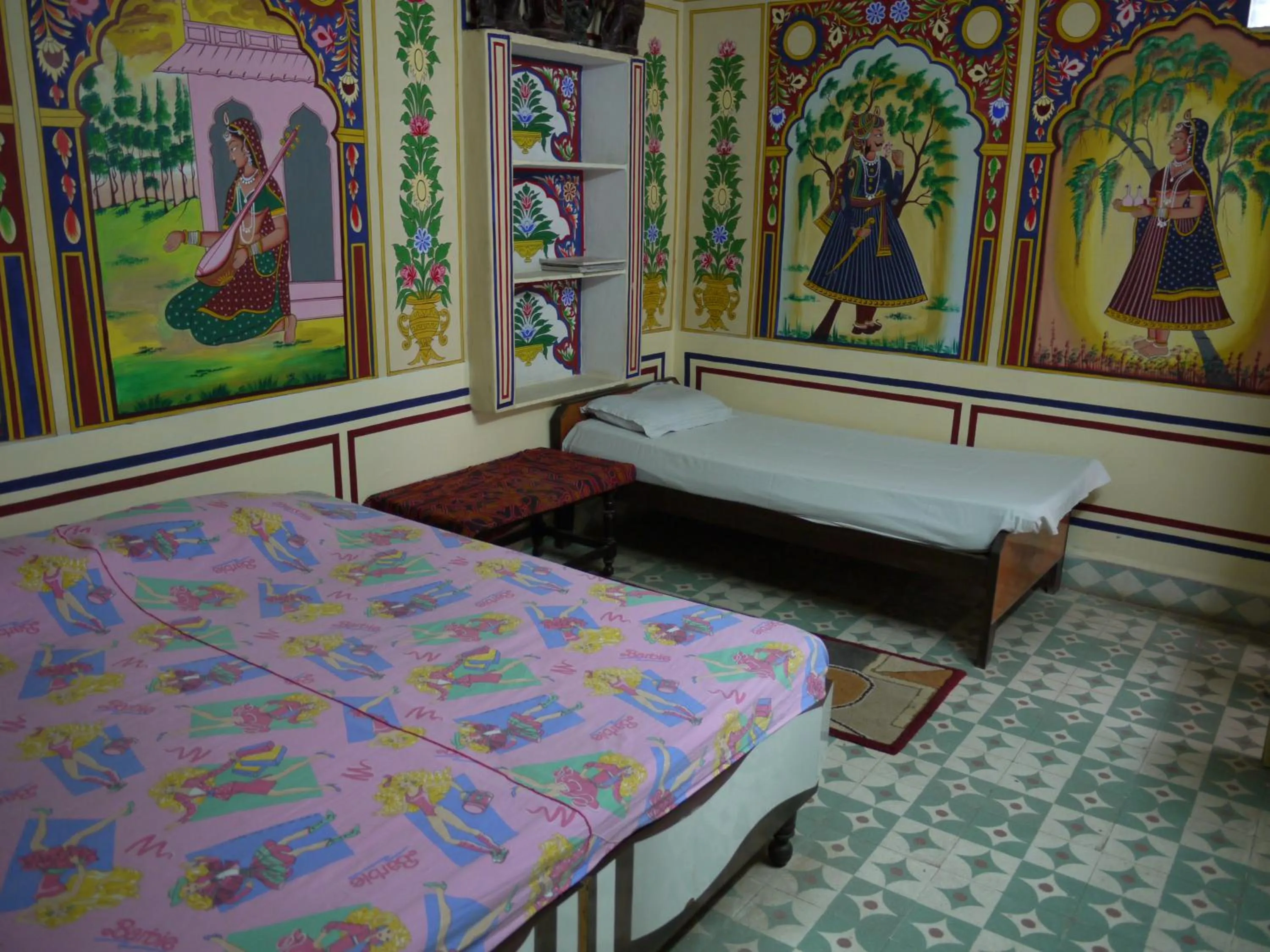 Bedroom, Bed in Hotel Shekhawati Mandawa