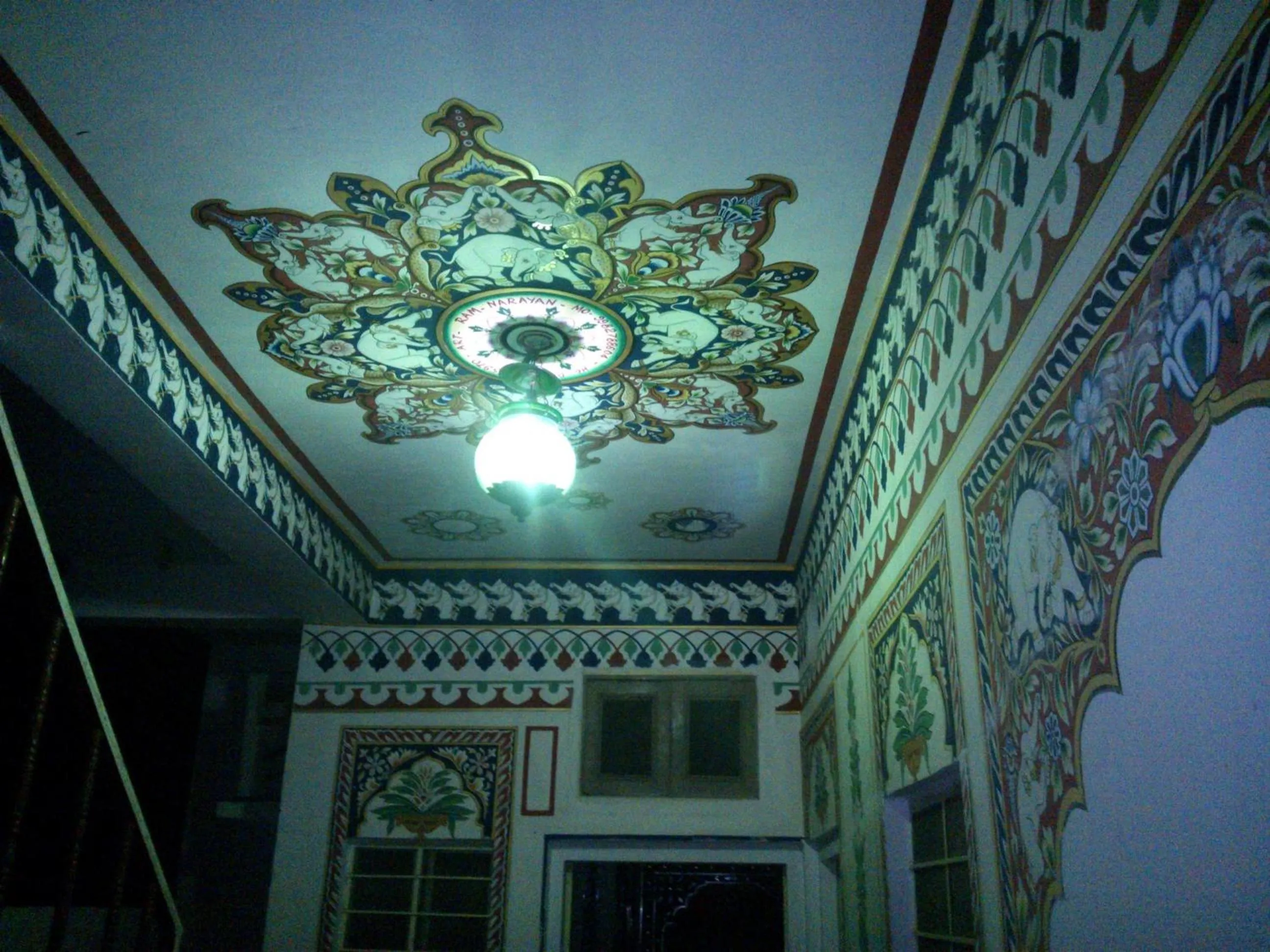 Decorative detail in Hotel Shekhawati Mandawa