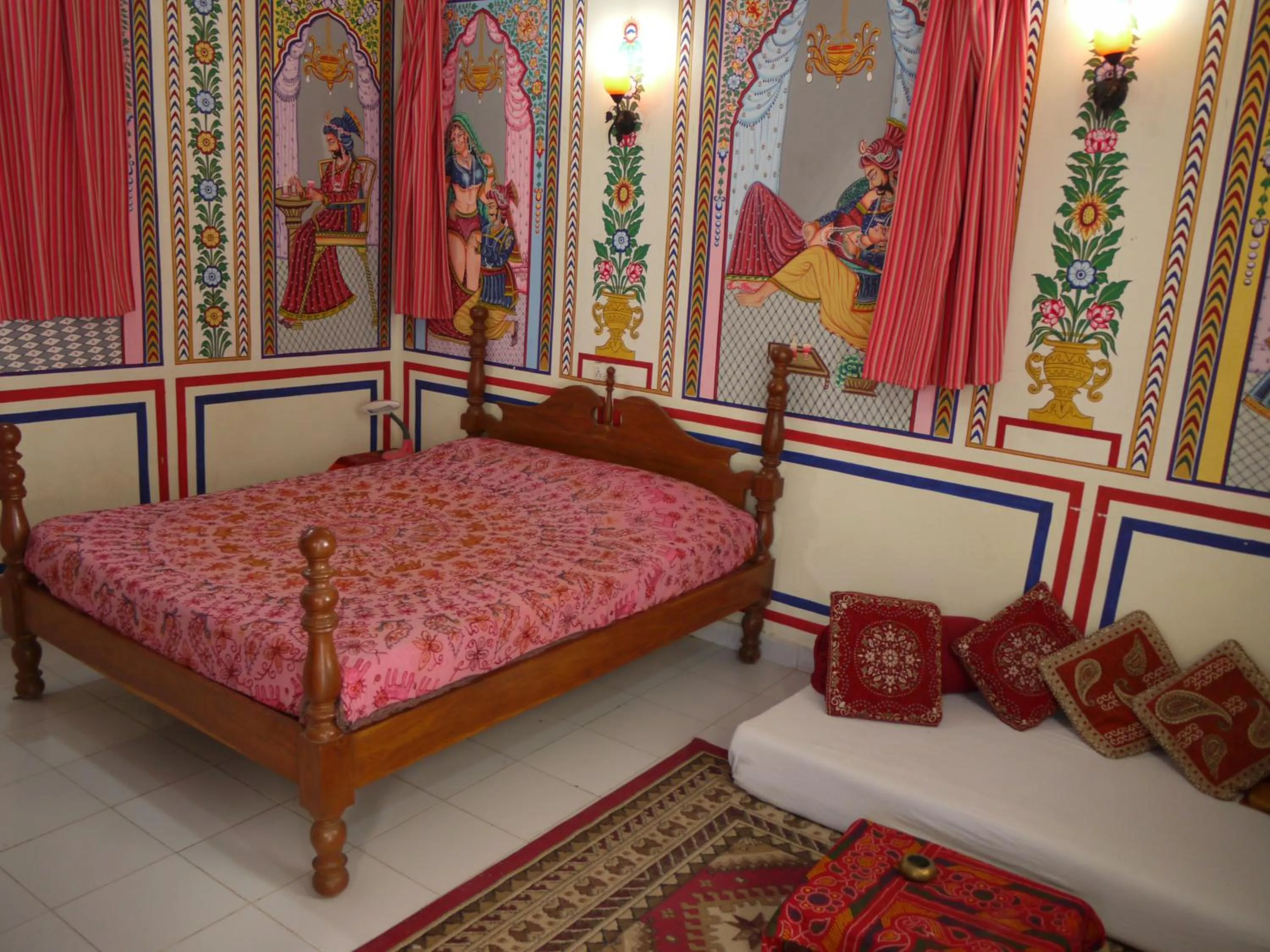 Bedroom, Bed in Hotel Shekhawati Mandawa