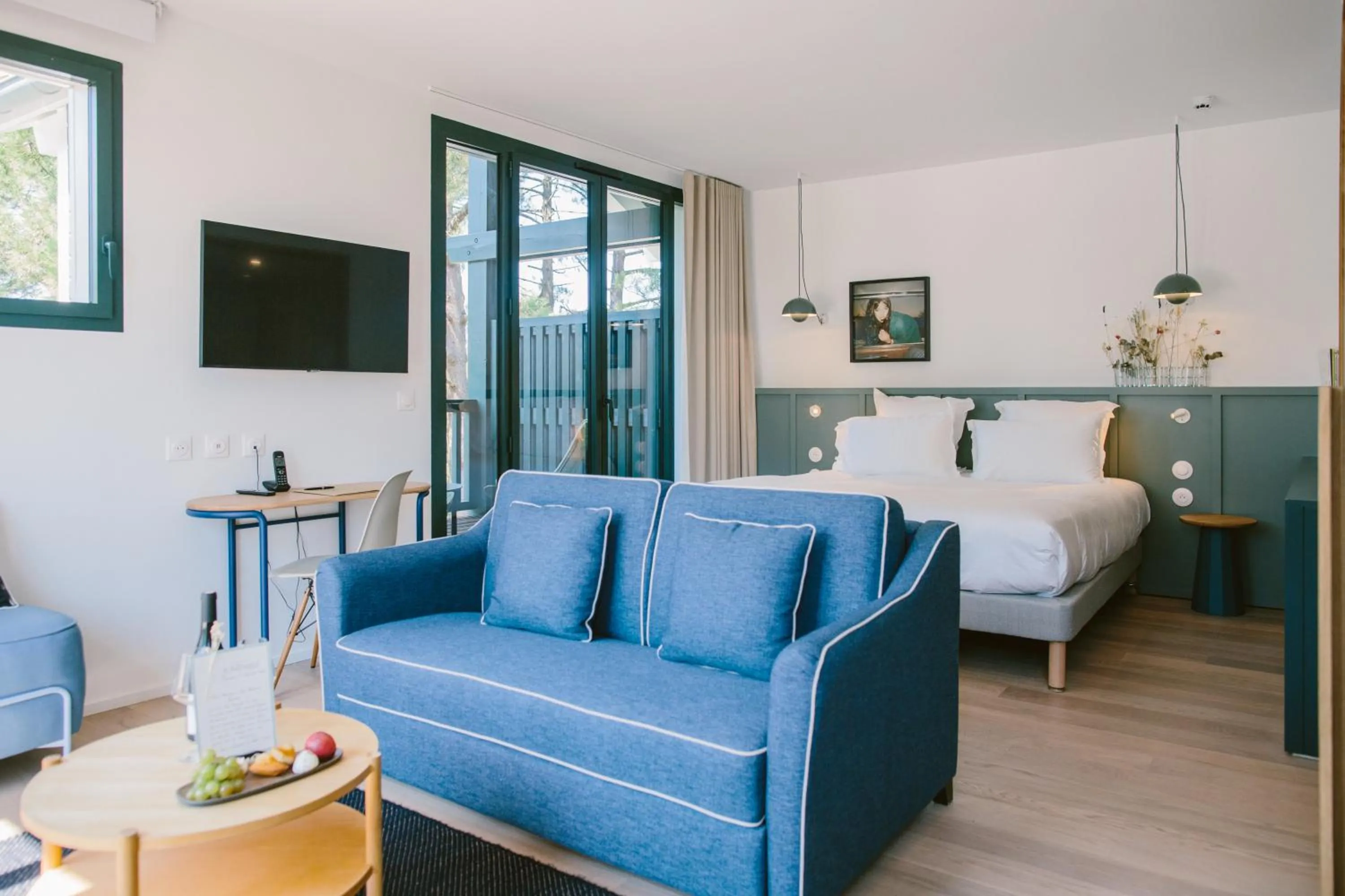 Photo of the whole room, Bed in 70 Hectares... et l'Océan