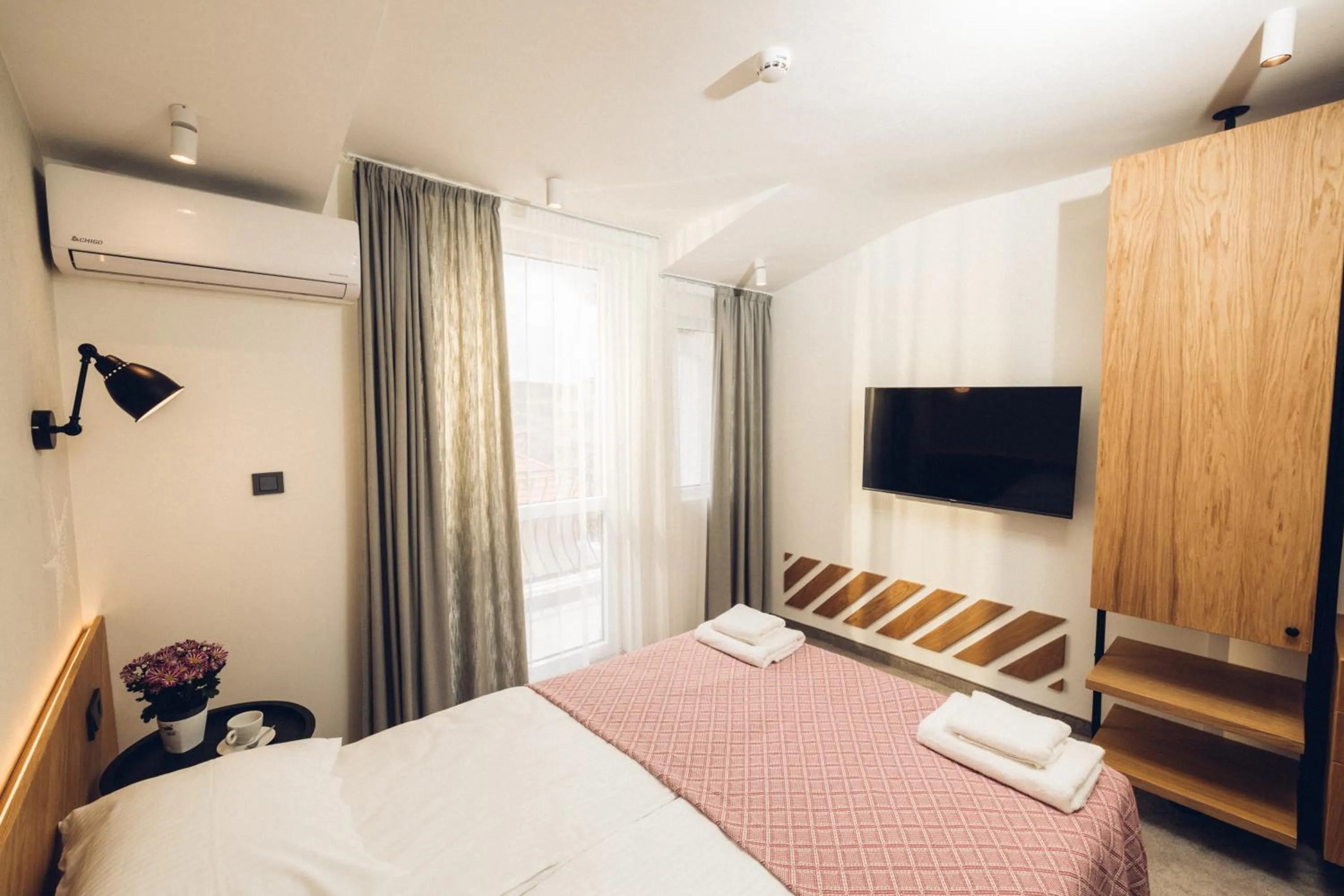 Photo of the whole room in Antares City Sozopol