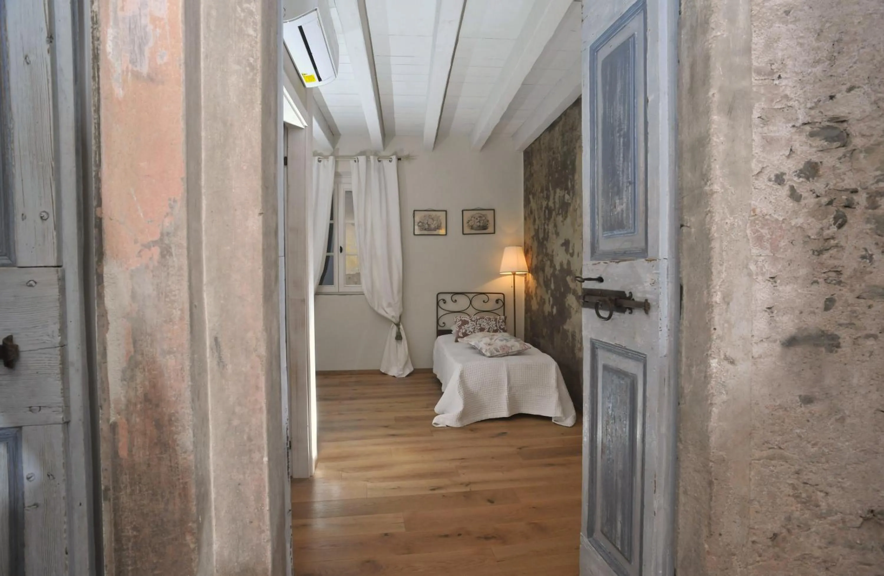 Photo of the whole room, Bed in Casa Lumaca