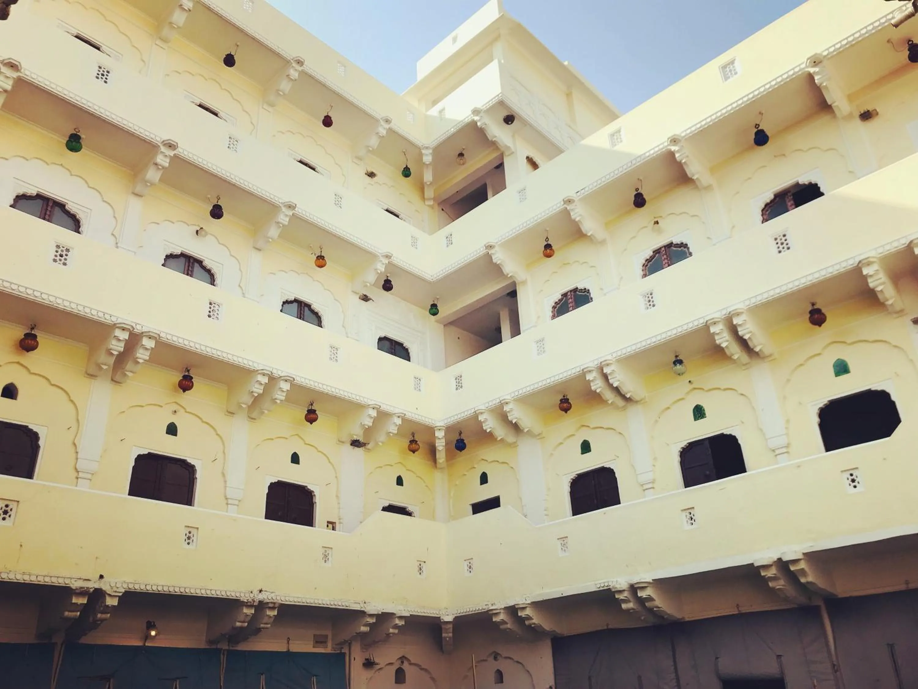 Property building in Saba Haveli