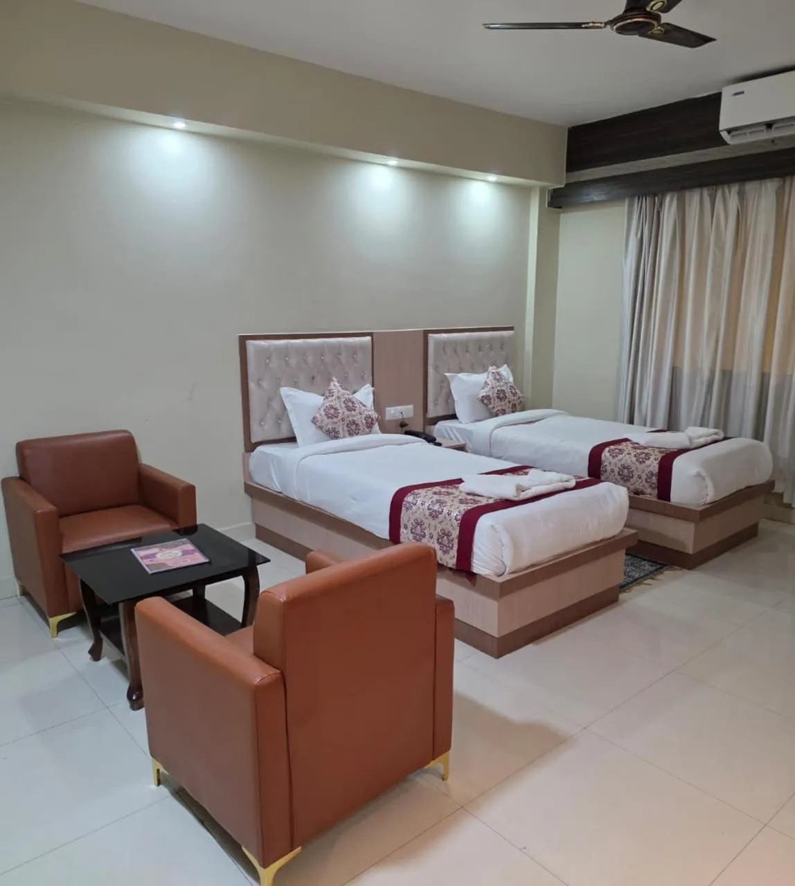 Bed in Hotel Star Bodh Gaya