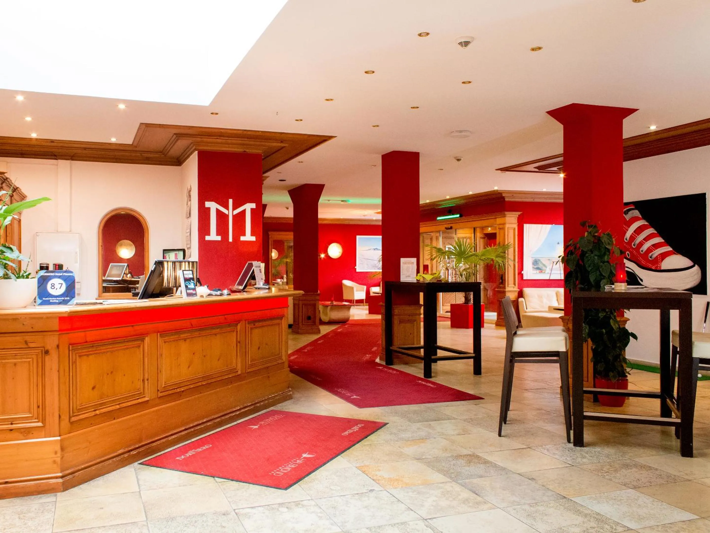 Lobby or reception in DORMERO Hotel Plauen