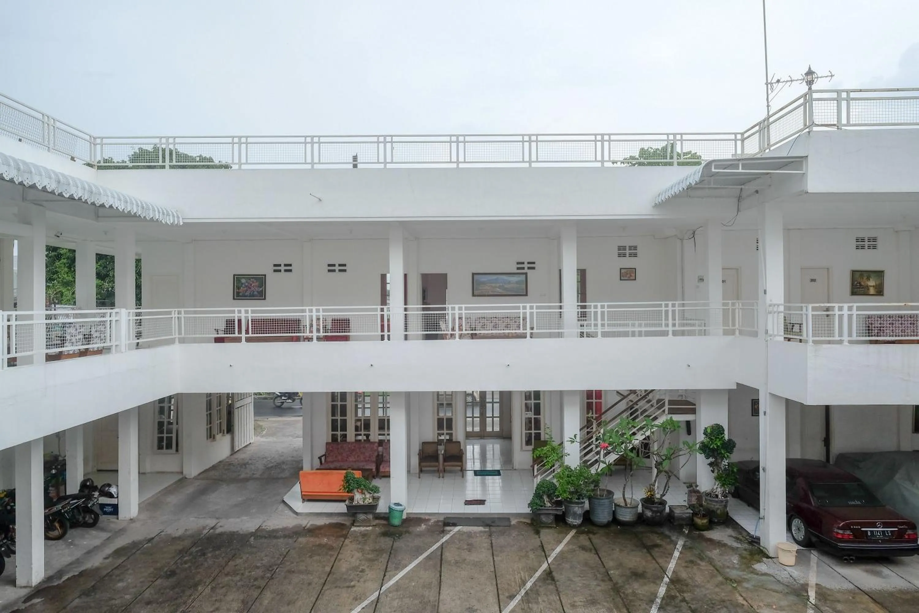 Property building in RedDoorz Plus near UMS Solo