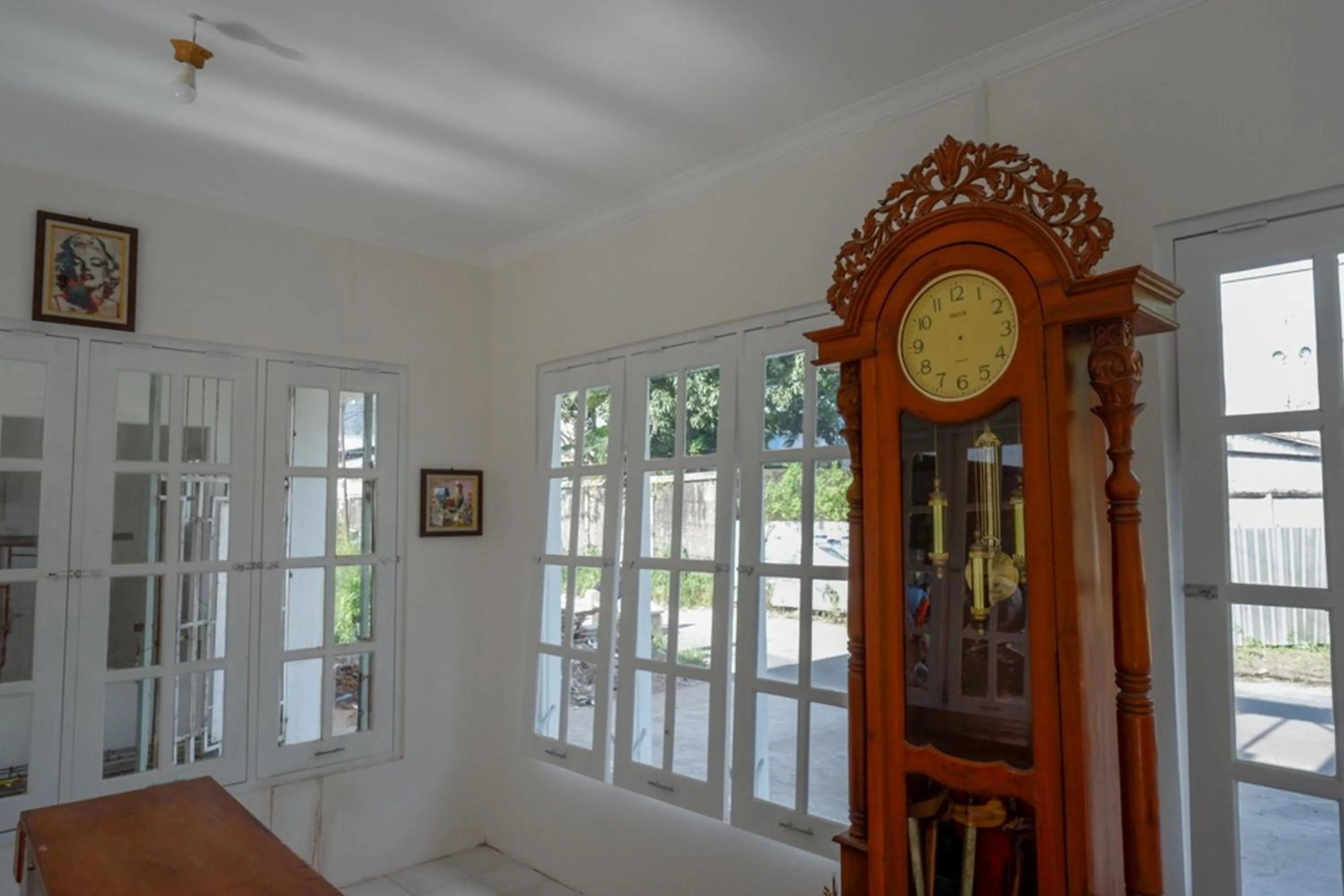 Lobby or reception in RedDoorz Plus near UMS Solo