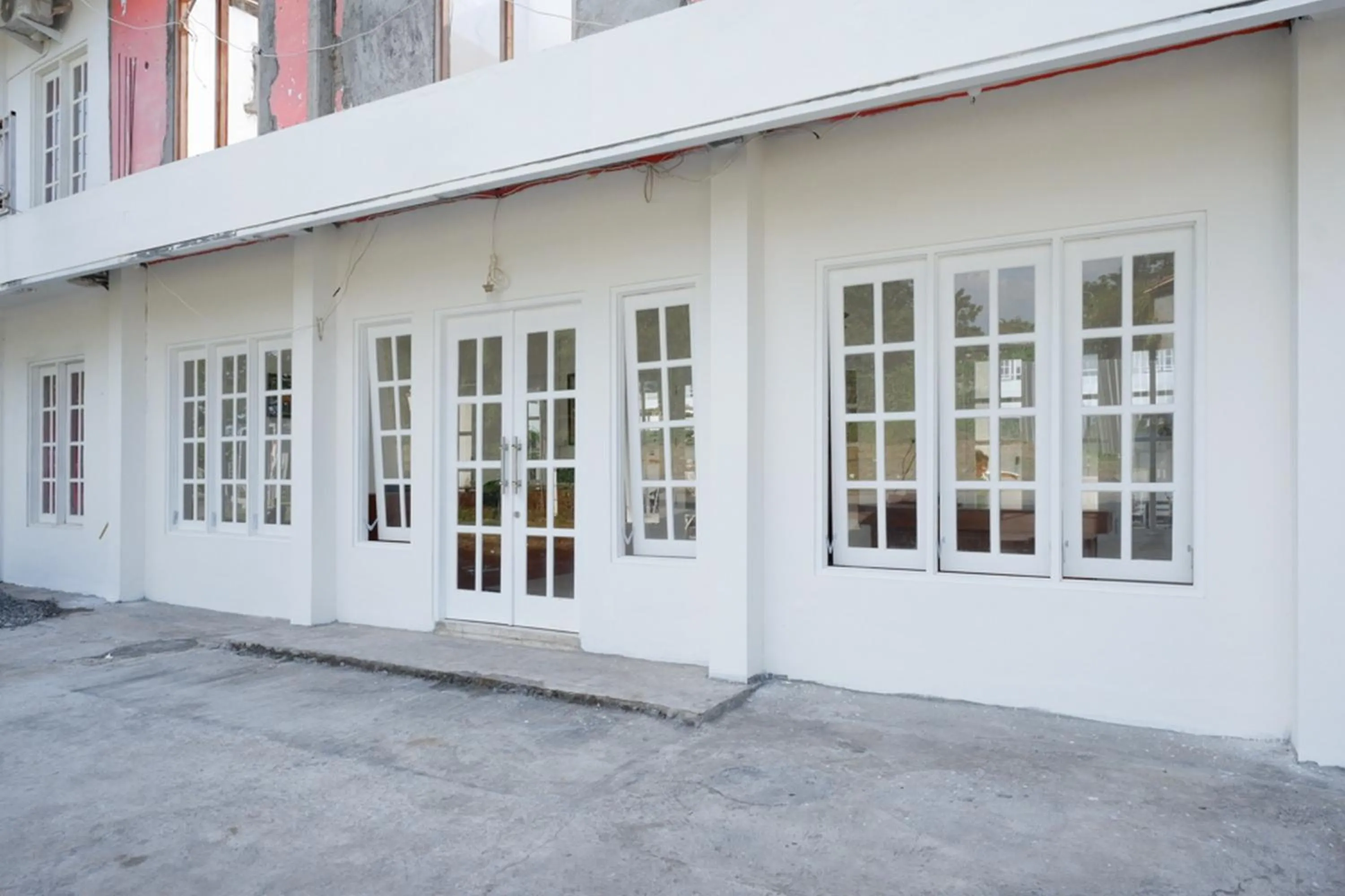 Property building in RedDoorz Plus near UMS Solo