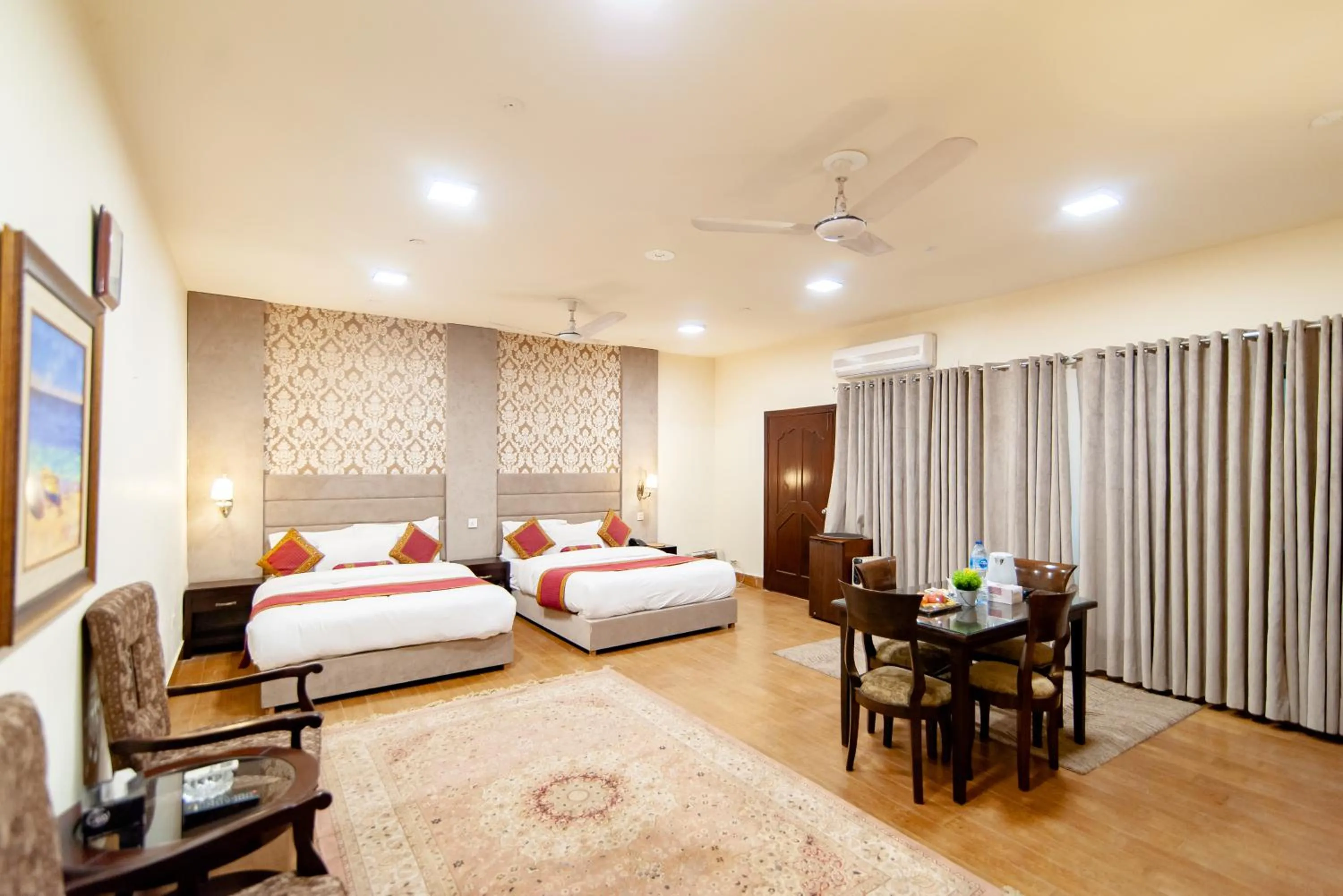 Bed in Shelton Guest House