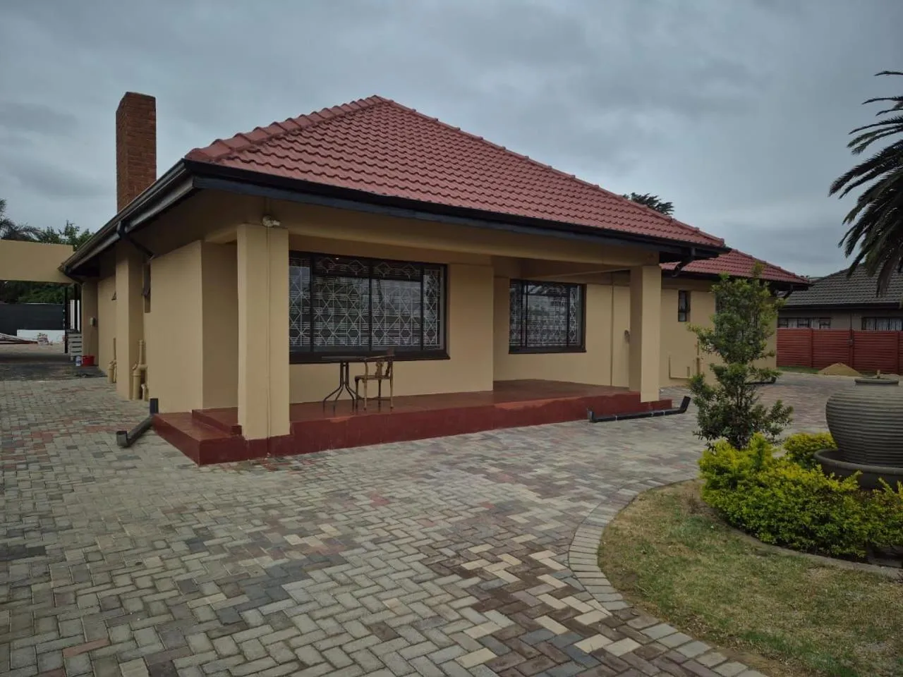 Property building in Ithonsi Guesthouse