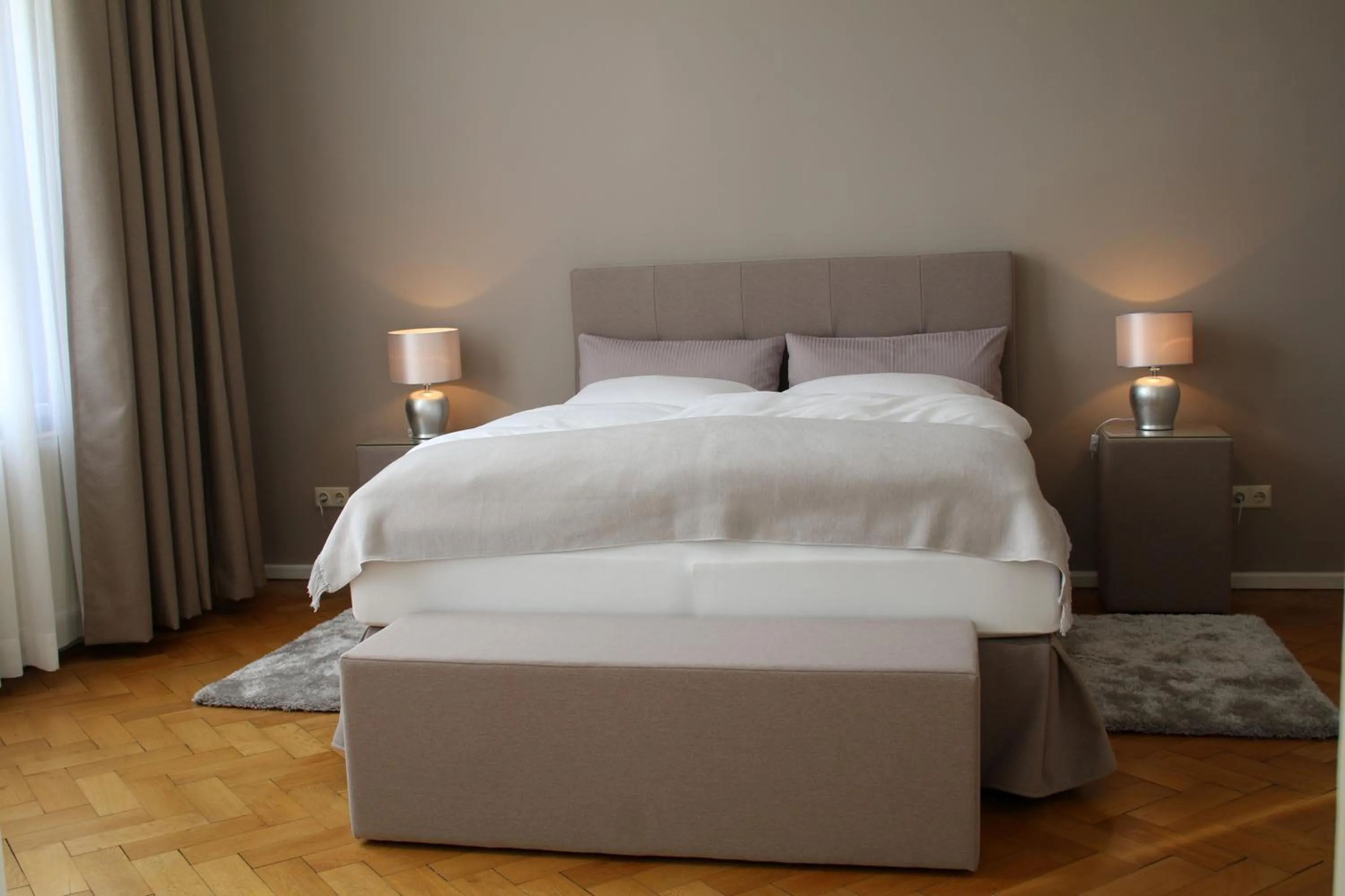 Bedroom, Bed in Romantik Hotel am Brühl