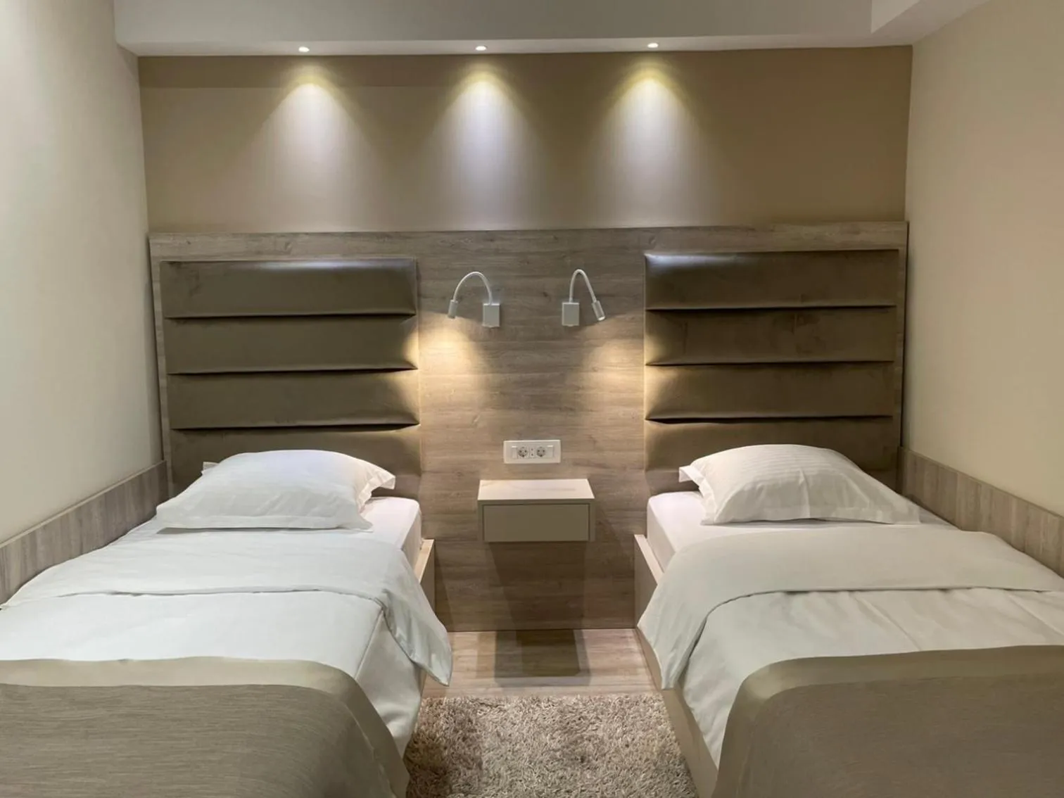 Bed in Hotel Holiday