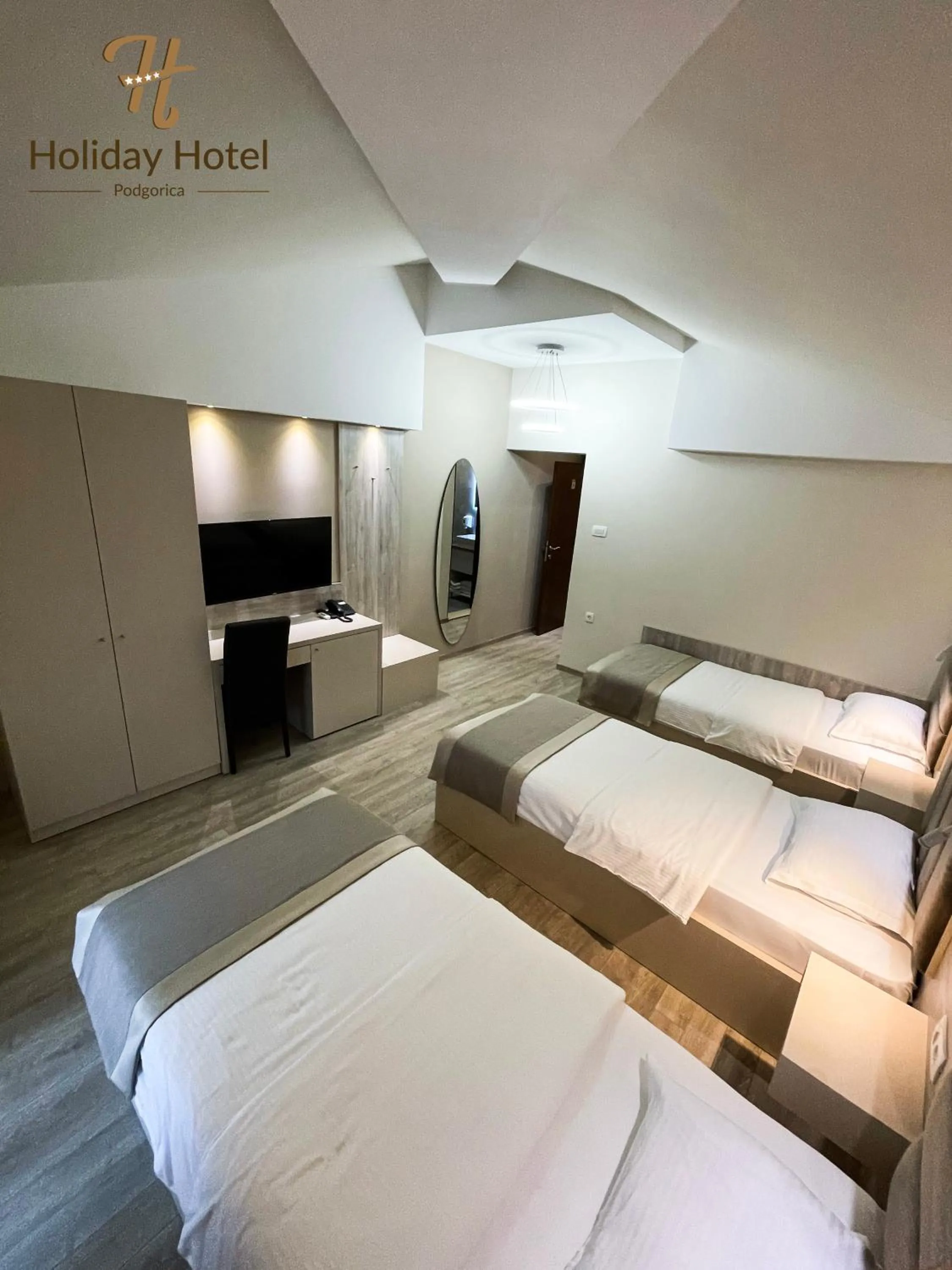 Bed in Hotel Holiday