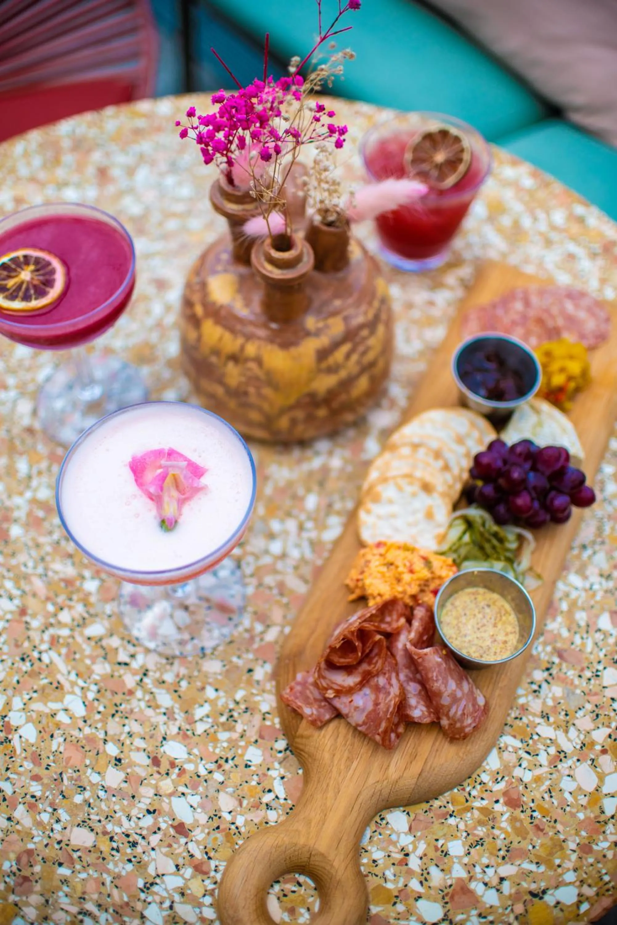 Swimming pool in Virgin Hotels New Orleans
