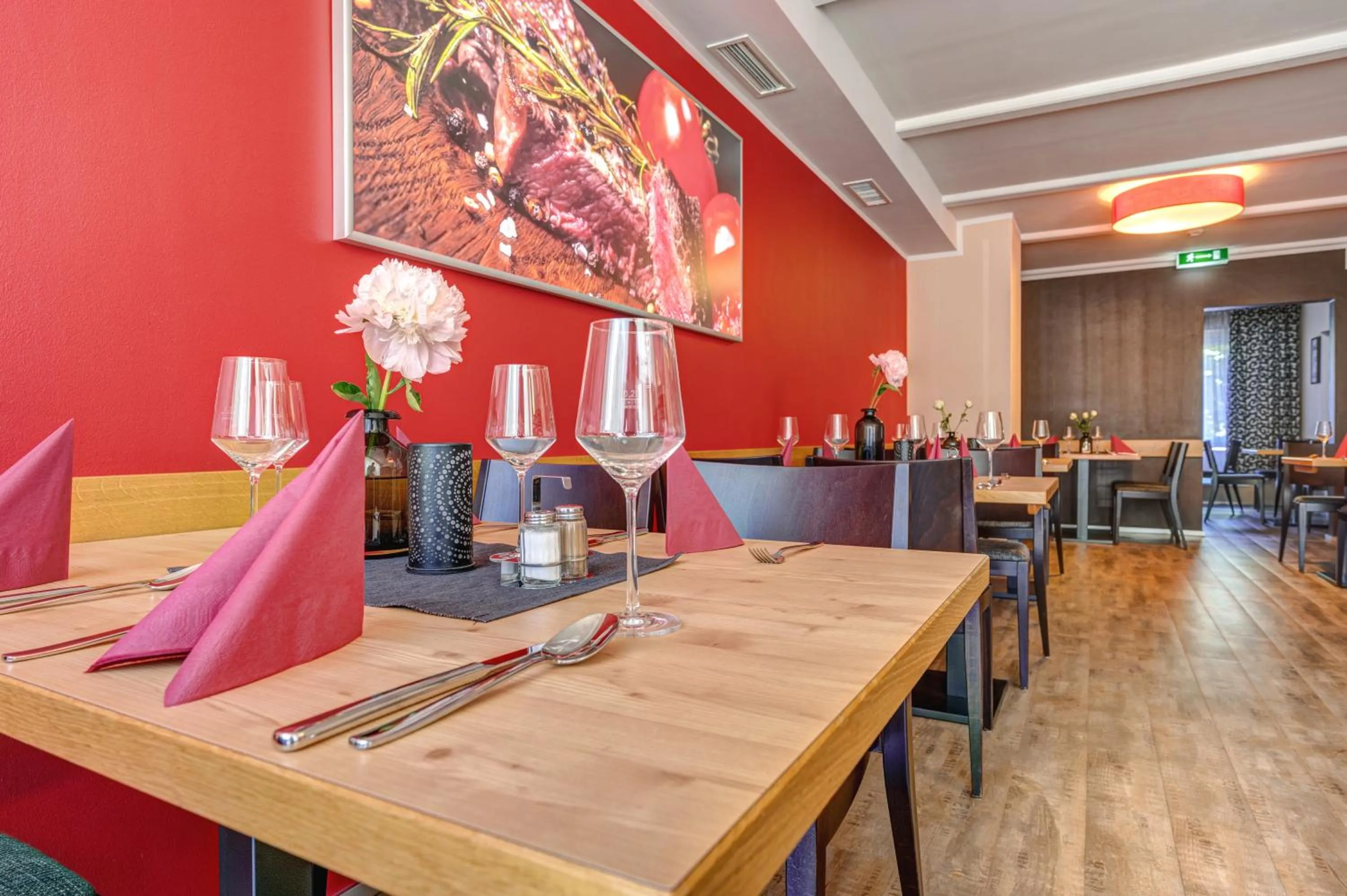 Restaurant/places to eat in Hotel Wilna